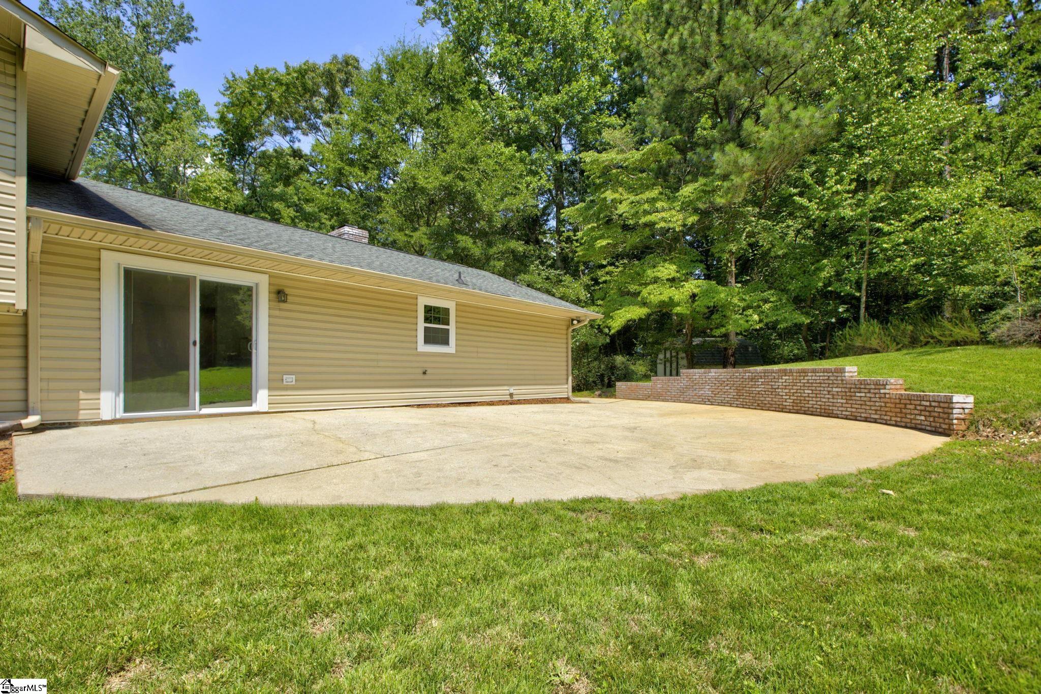515 Hartwell Drive Seneca, SC 29672