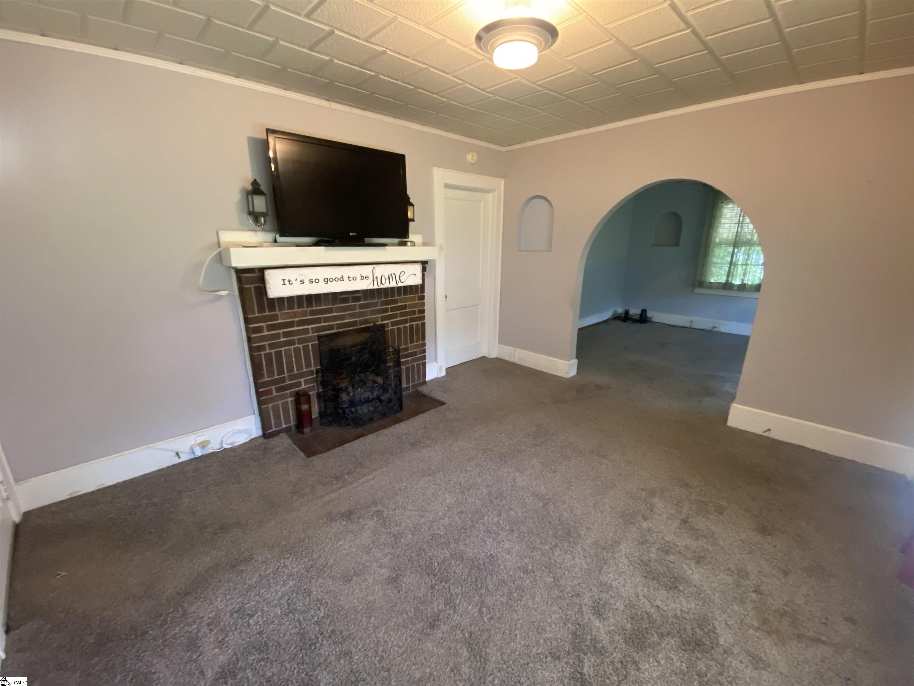302 Jones Street Laurens, SC 29360