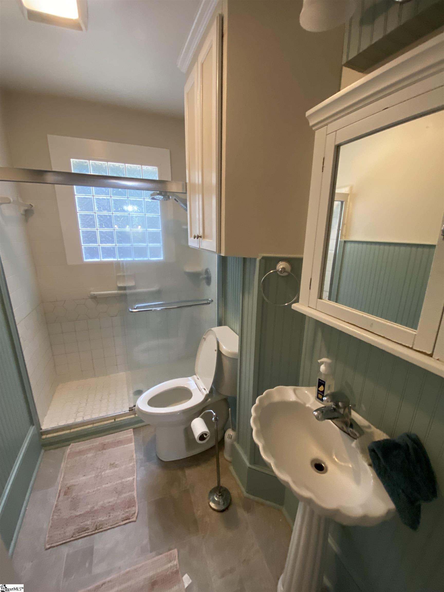 302 Jones Street Laurens, SC 29360