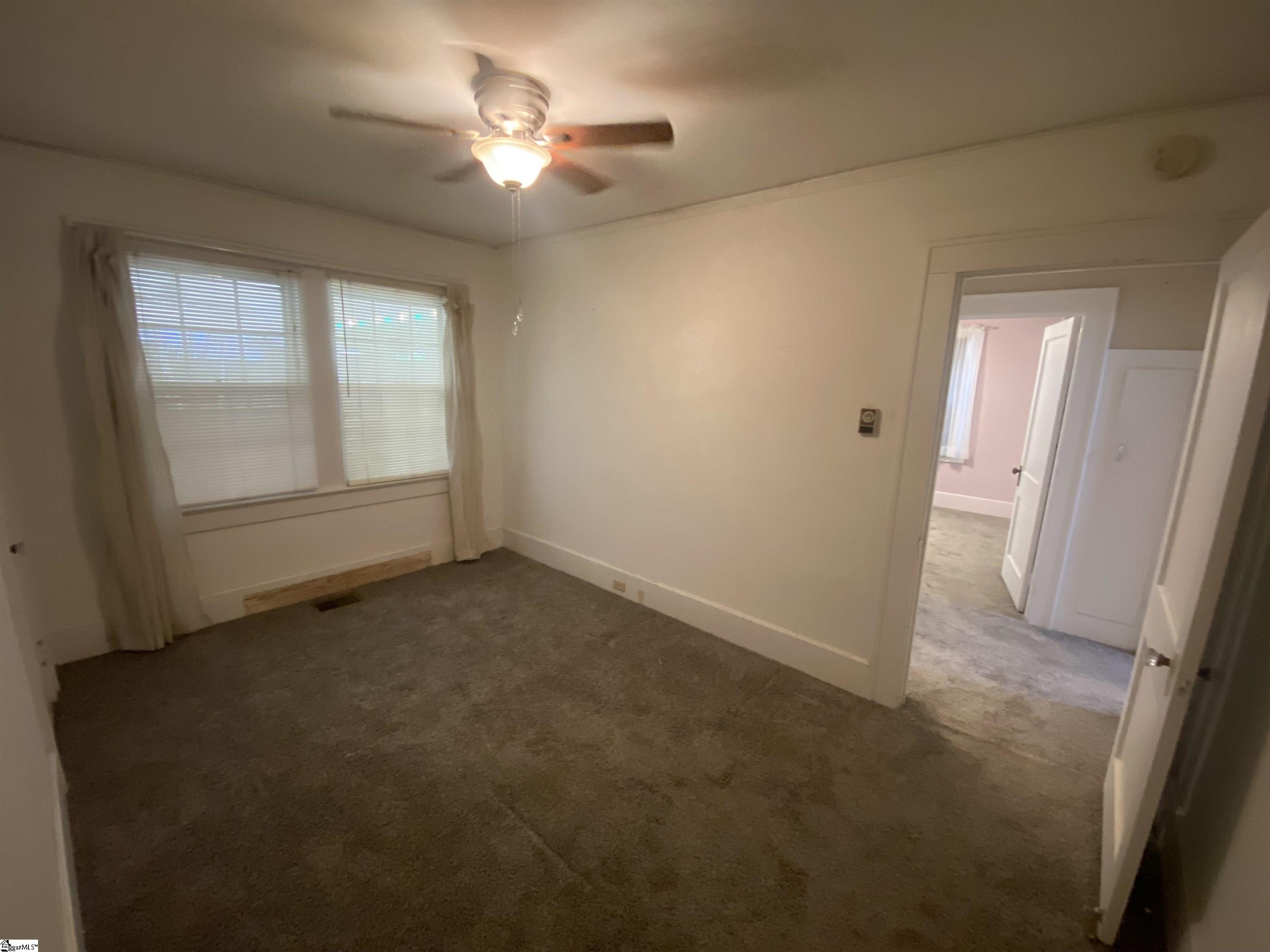 302 Jones Street Laurens, SC 29360