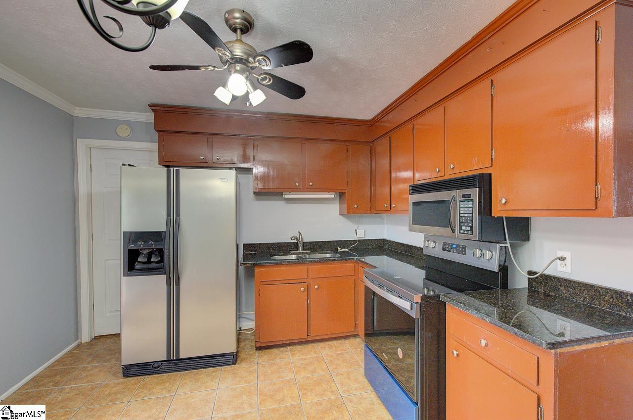 216 Pinefield Drive Greenville, SC 29605
