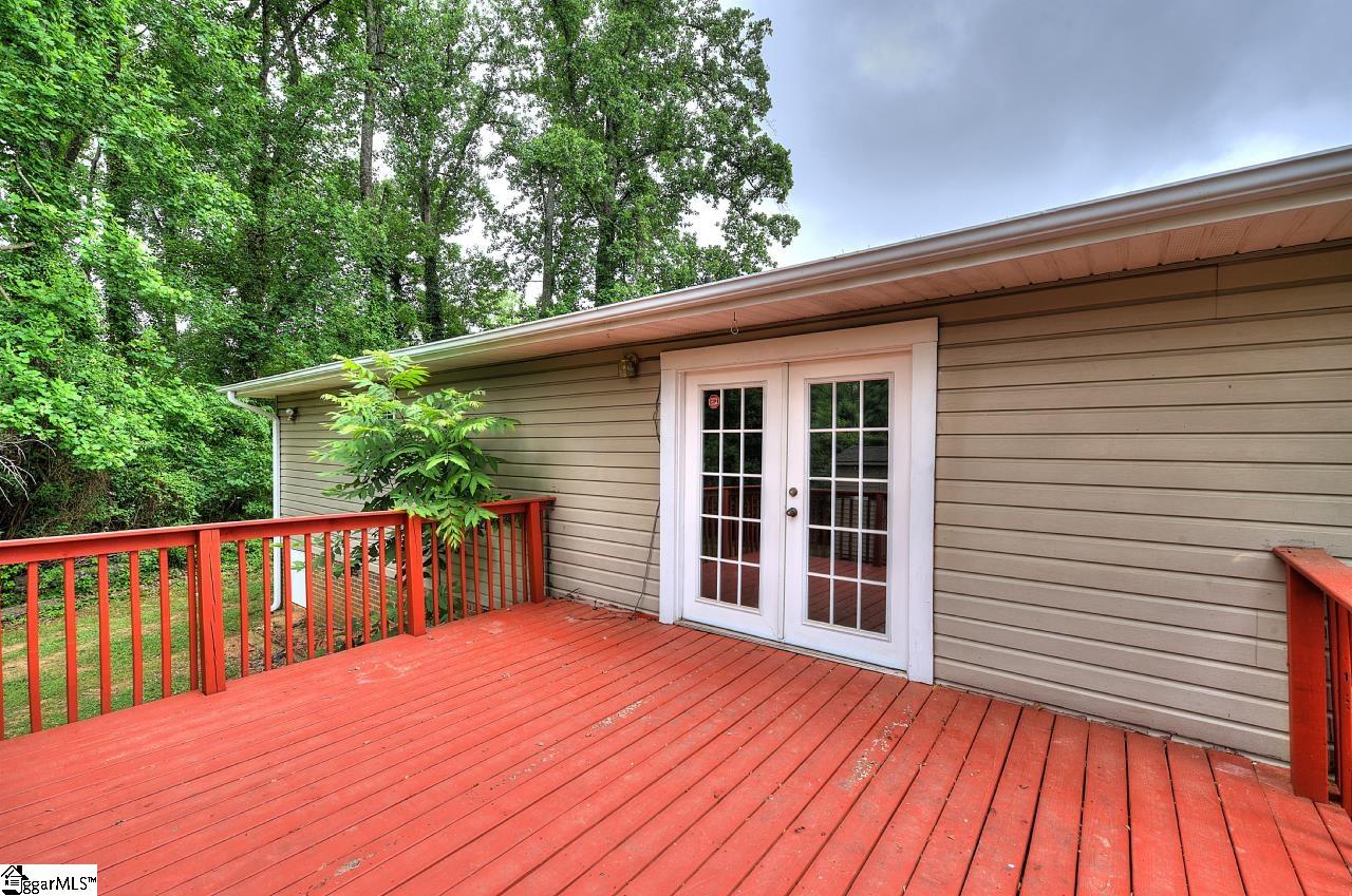216 Pinefield Drive Greenville, SC 29605
