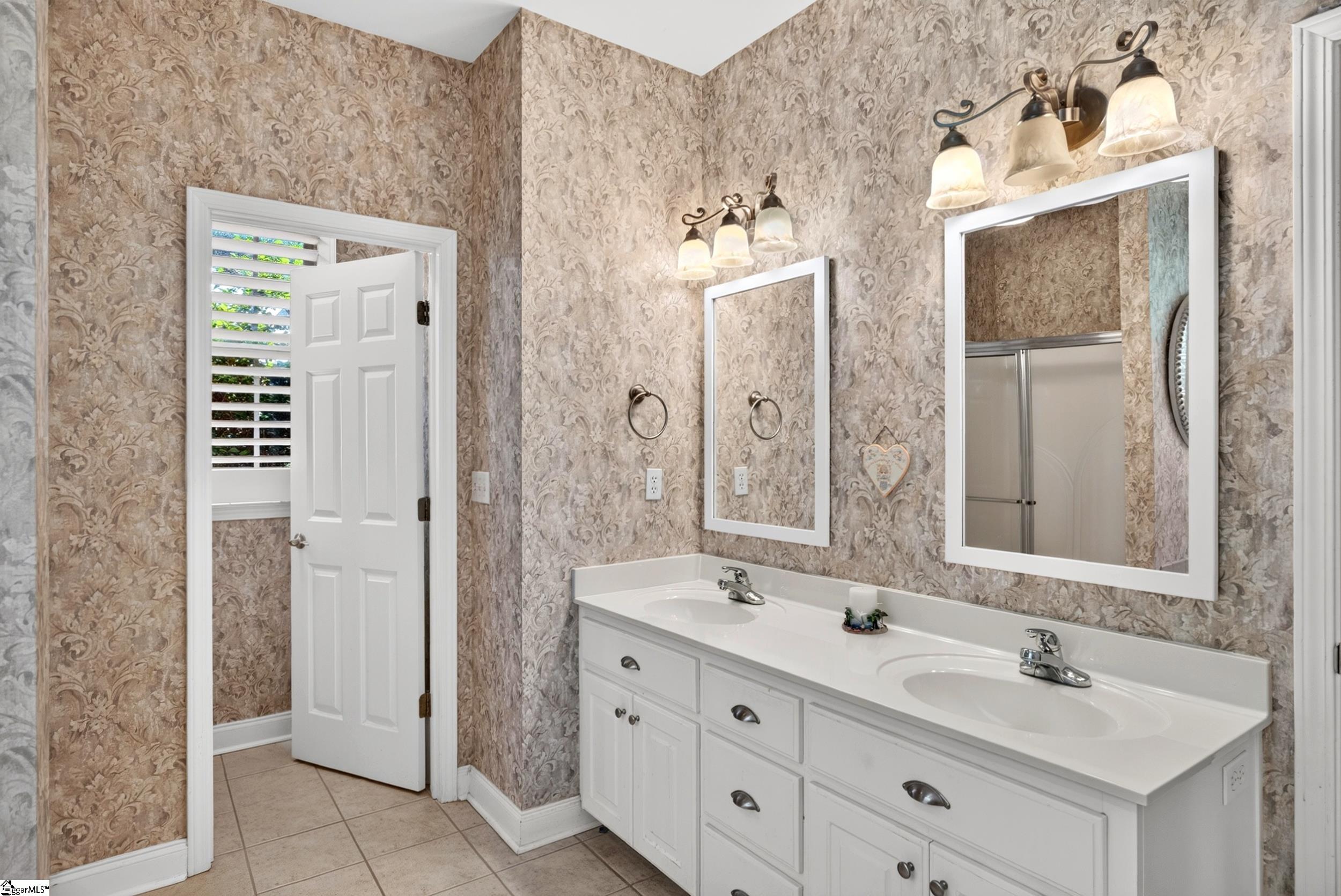 468 S Oakley Lane Spartanburg, SC 29301