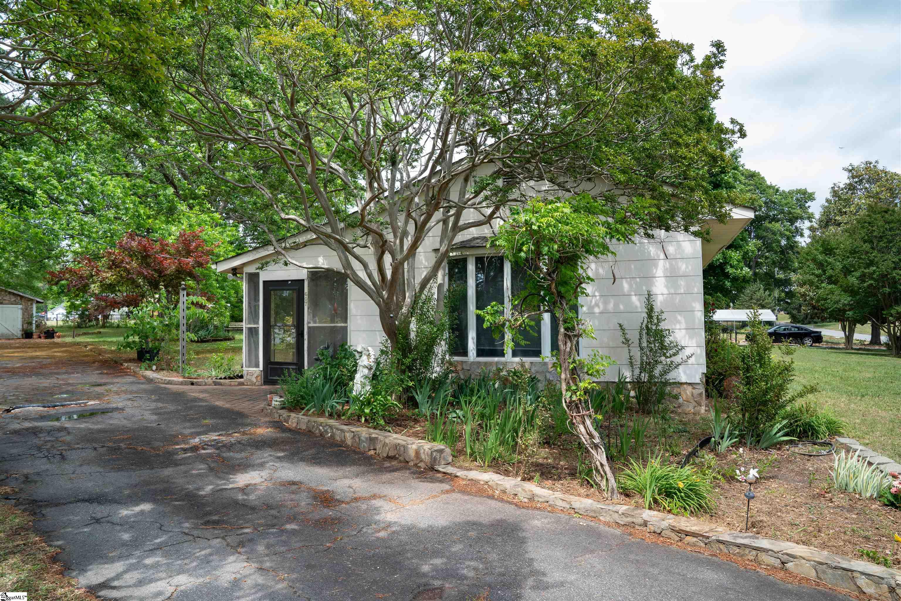 607 Vanney Circle Boiling Springs, SC 29316
