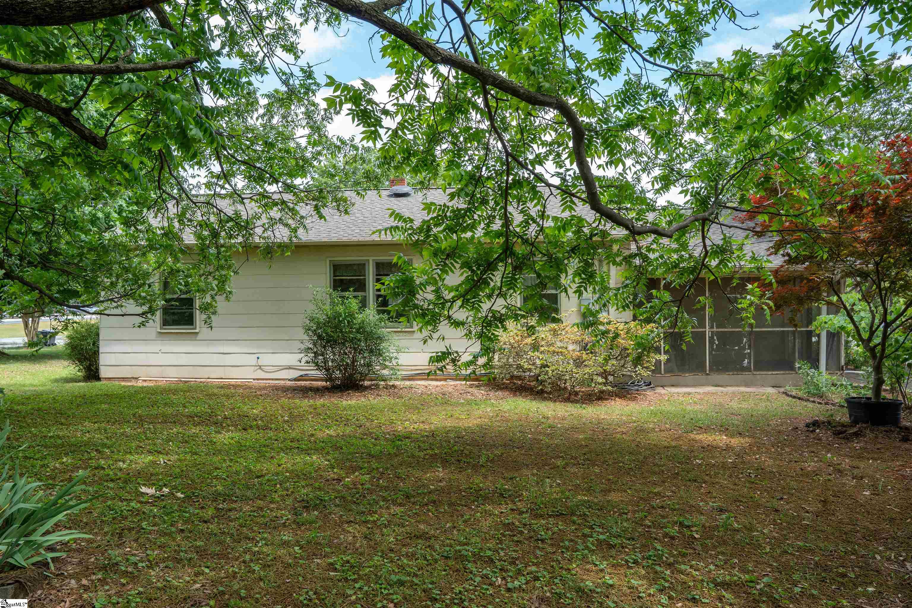 607 Vanney Circle Boiling Springs, SC 29316