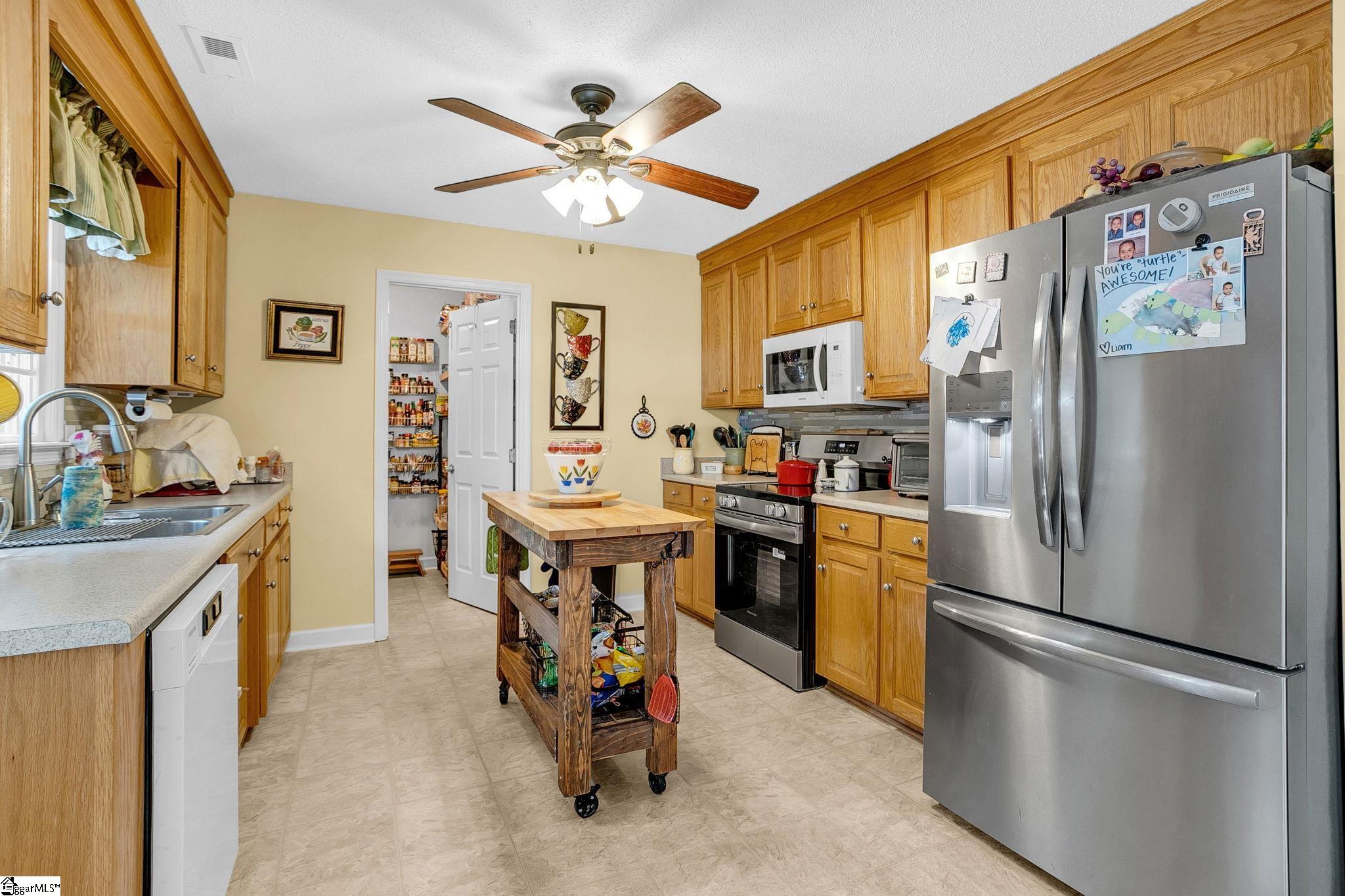 145 Austin Place Drive Boiling Springs, SC 29319