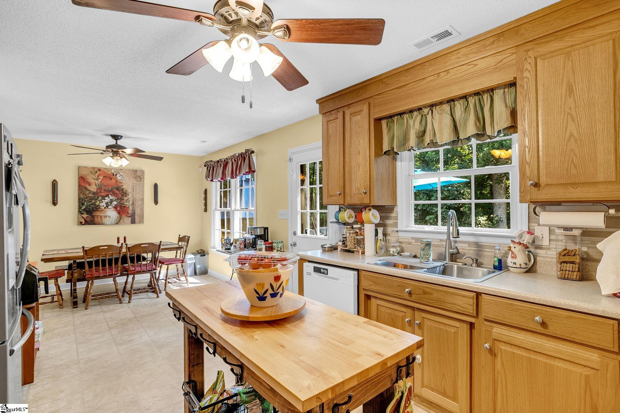 145 Austin Place Drive Boiling Springs, SC 29319