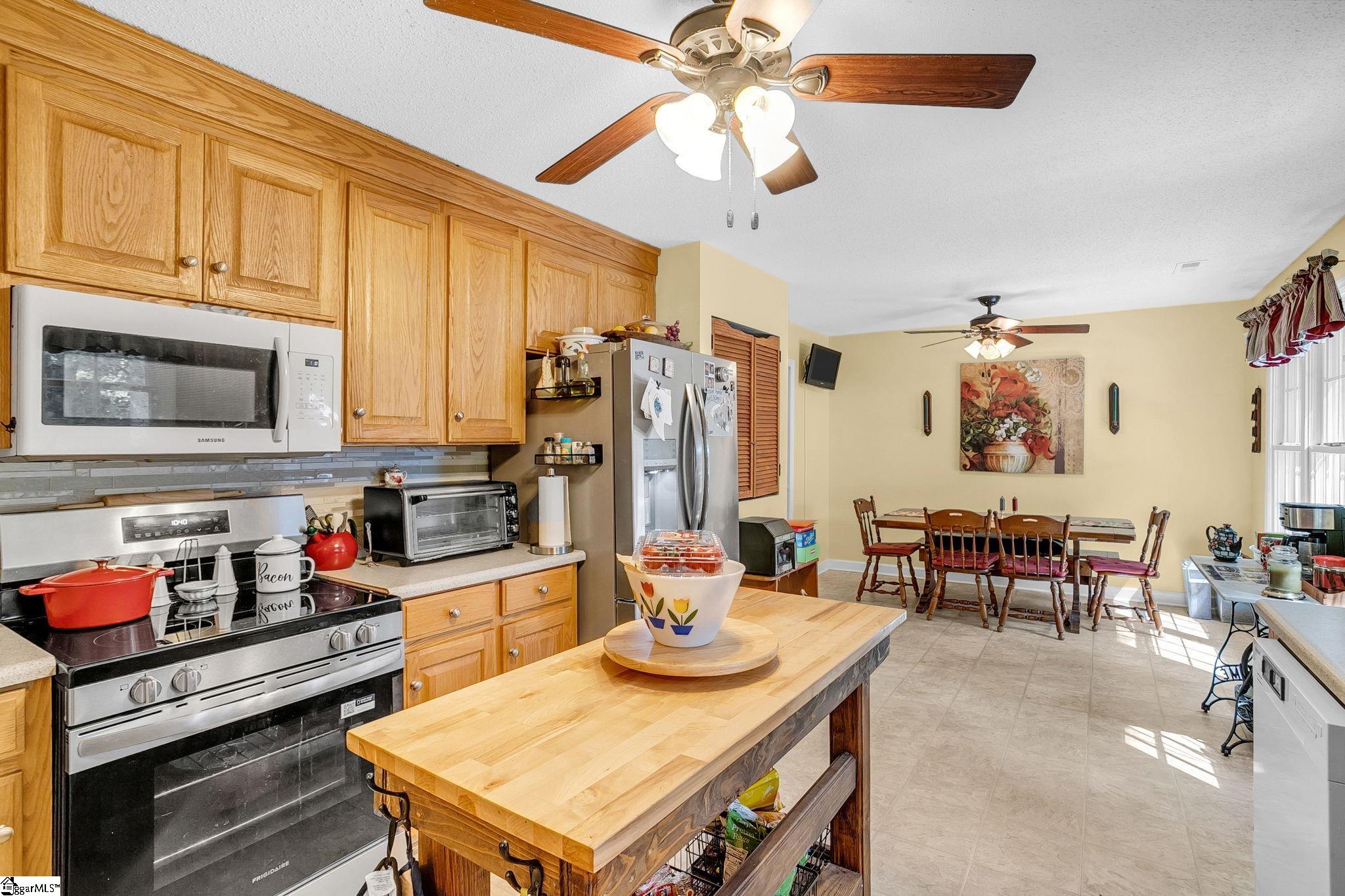 145 Austin Place Drive Boiling Springs, SC 29319