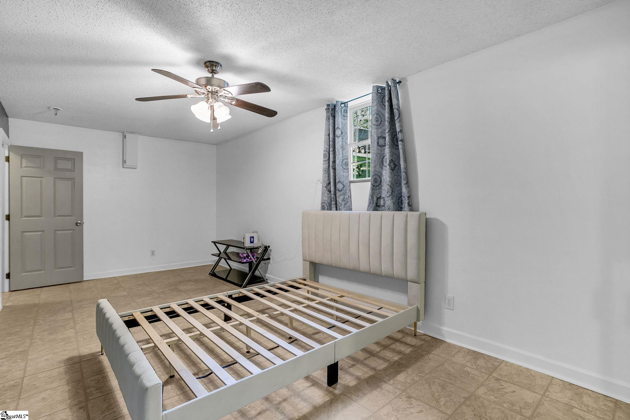 145 Austin Place Drive Boiling Springs, SC 29319