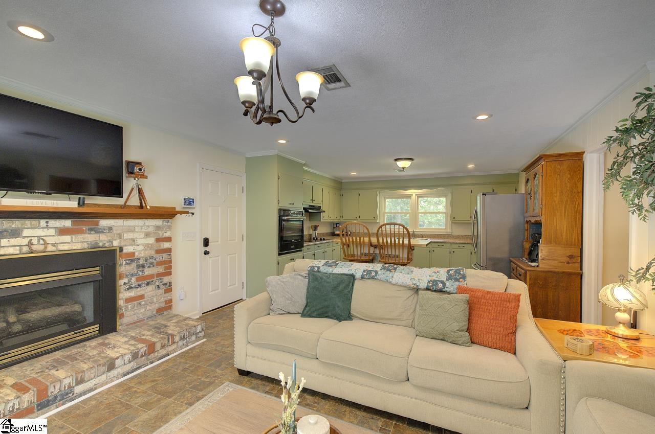 303 Mill Street Williamston, SC 29697-1955