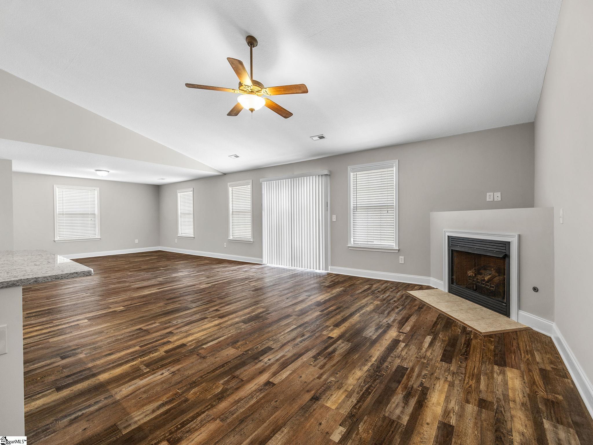 319 Kelly Farm Road Moore, SC 29369