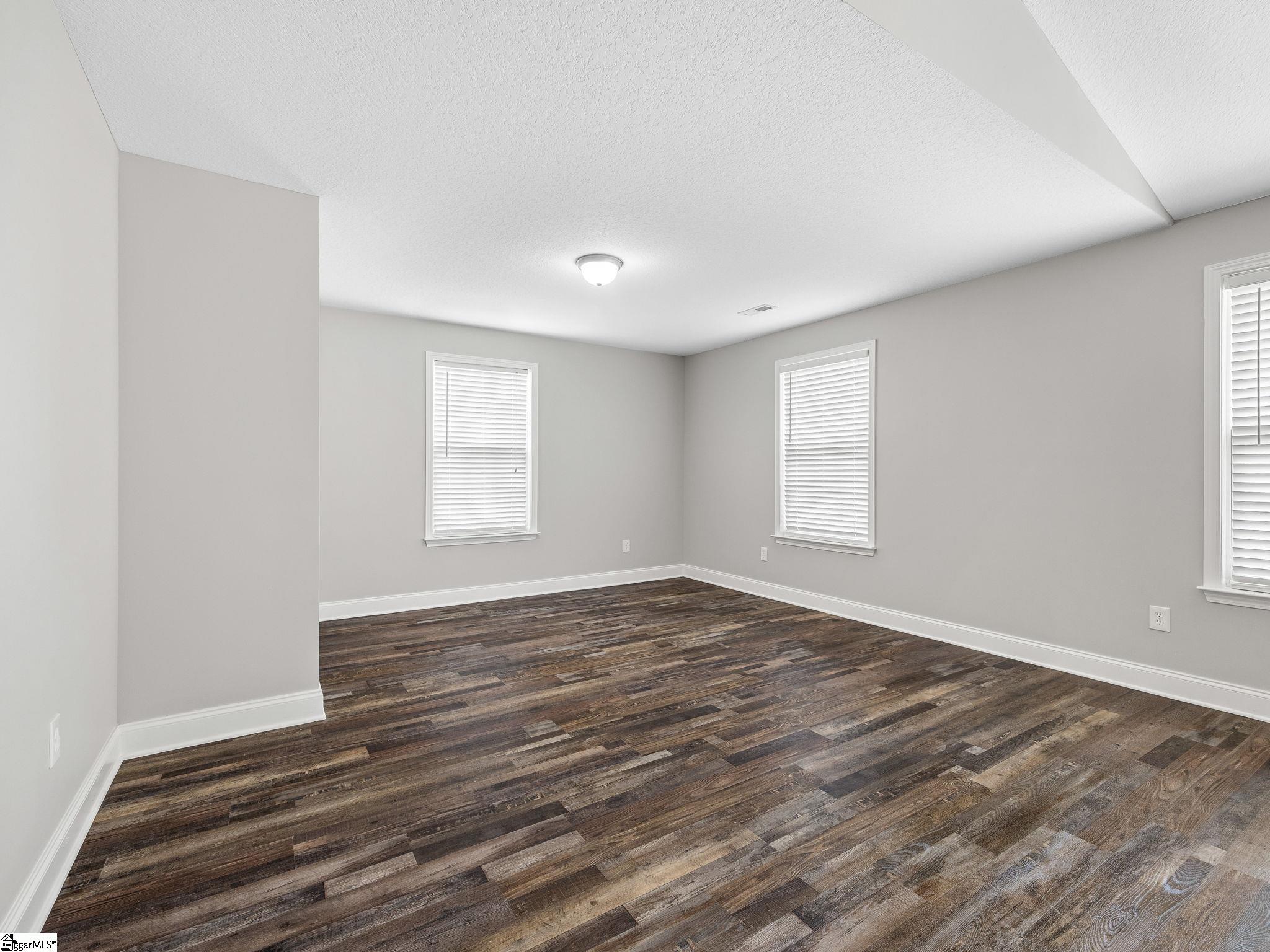 319 Kelly Farm Road Moore, SC 29369