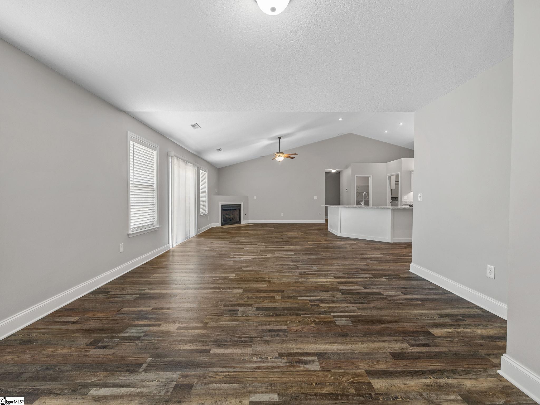 319 Kelly Farm Road Moore, SC 29369