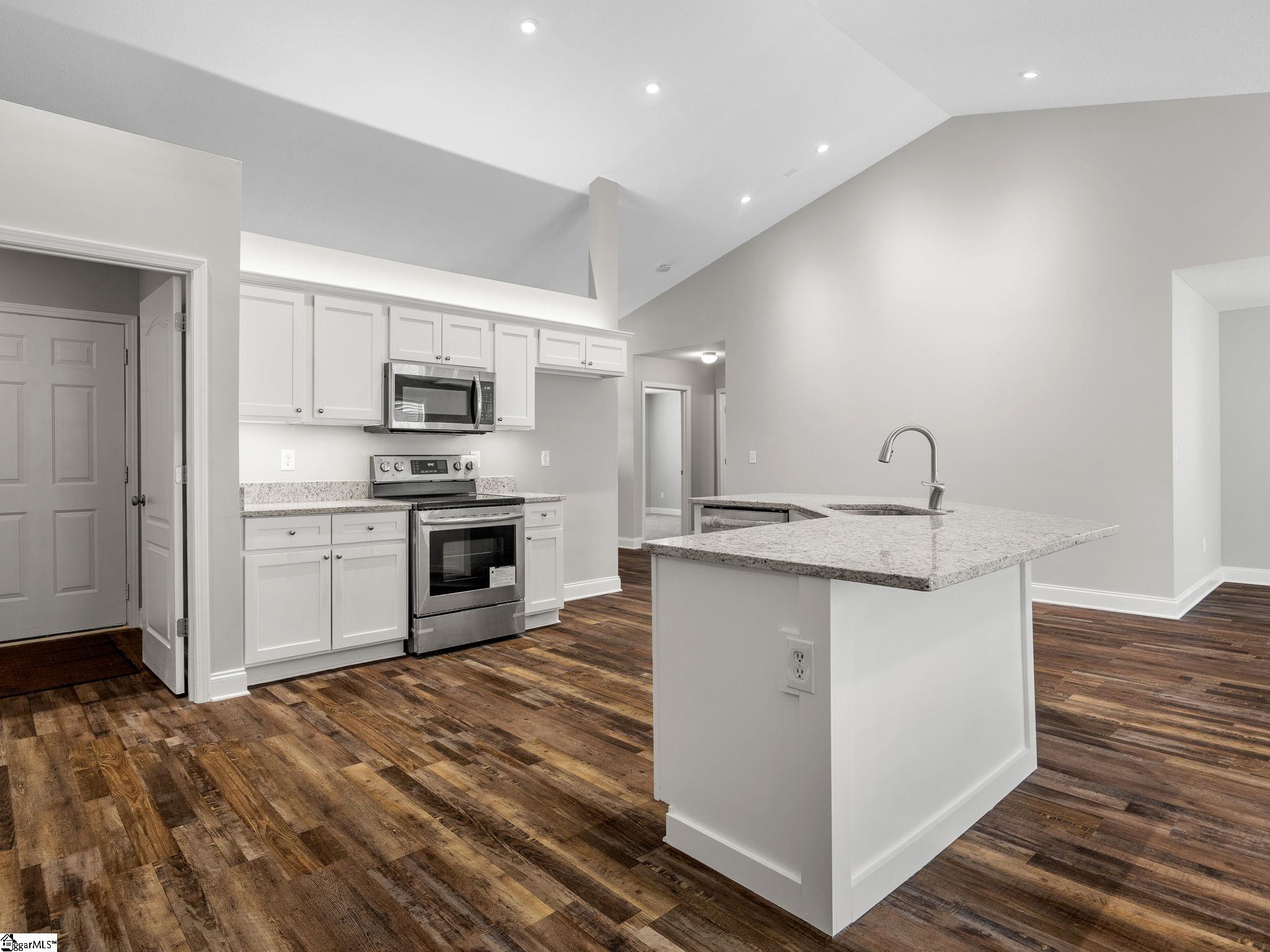 319 Kelly Farm Road Moore, SC 29369