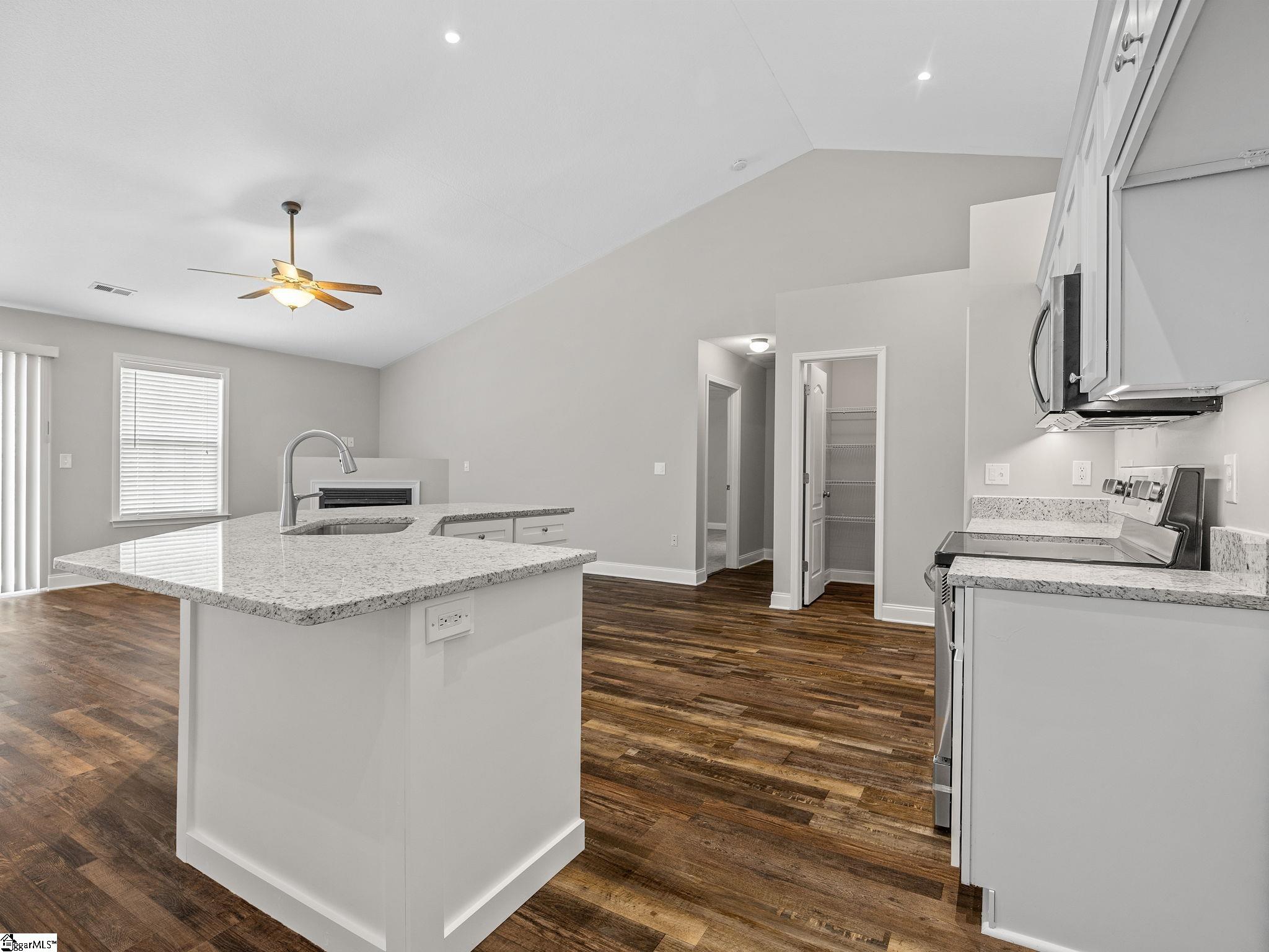 319 Kelly Farm Road Moore, SC 29369