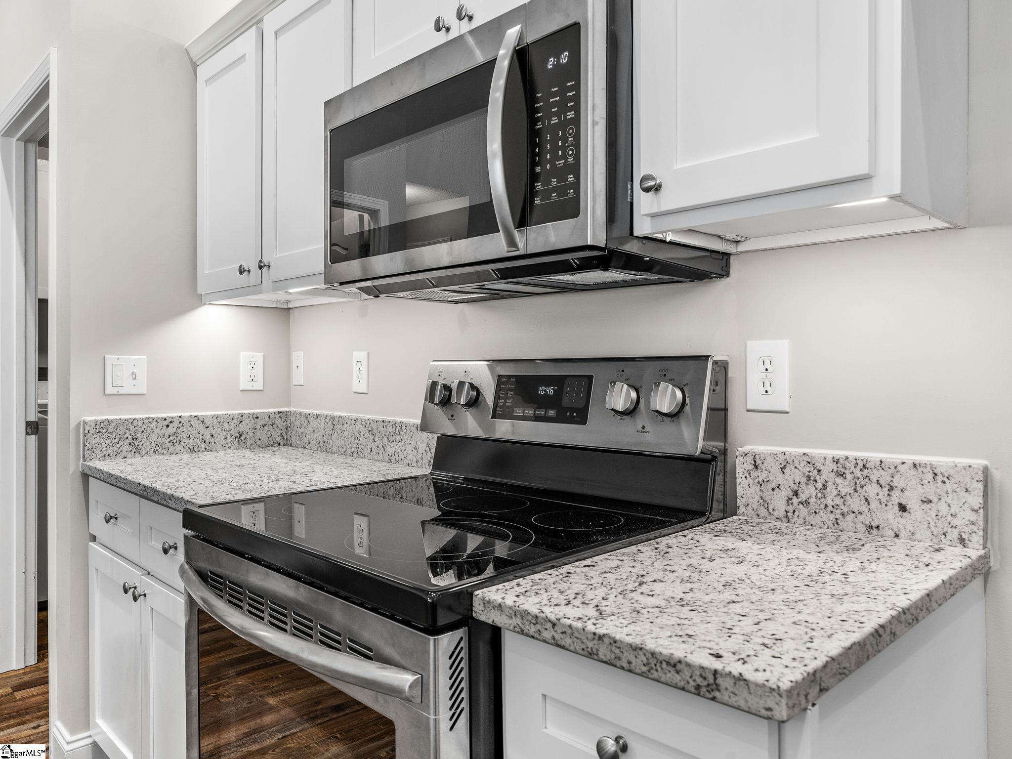 319 Kelly Farm Road Moore, SC 29369