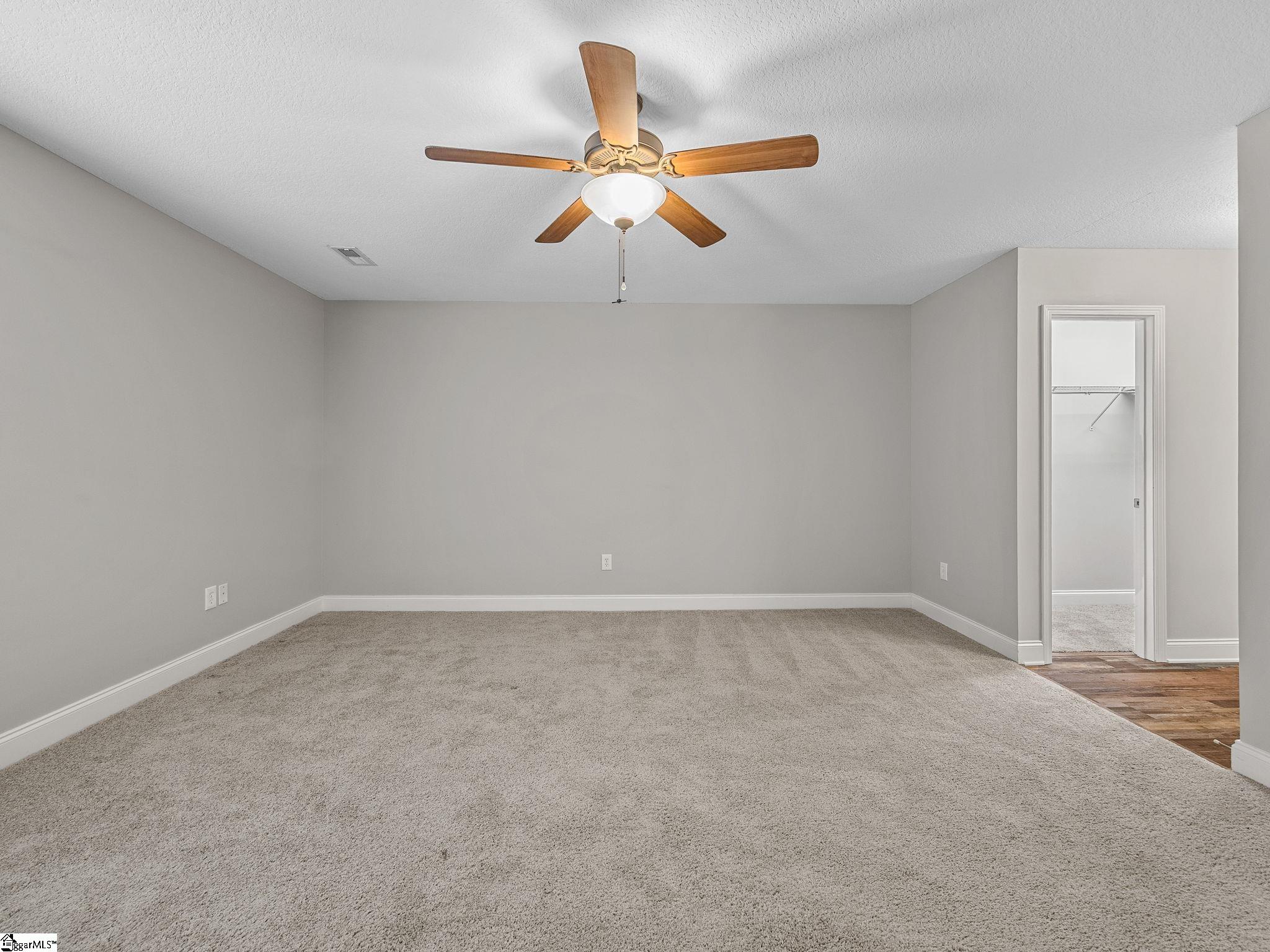 319 Kelly Farm Road Moore, SC 29369