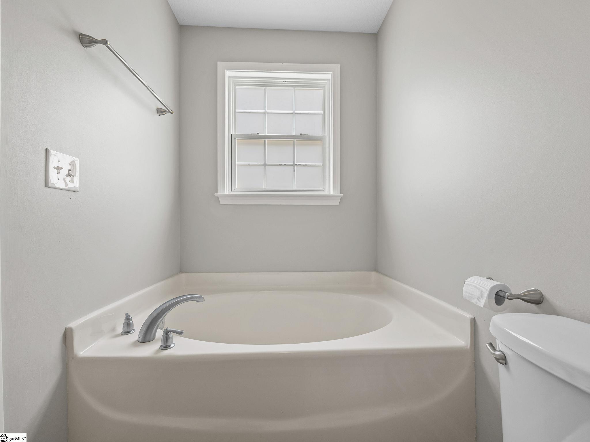 319 Kelly Farm Road Moore, SC 29369