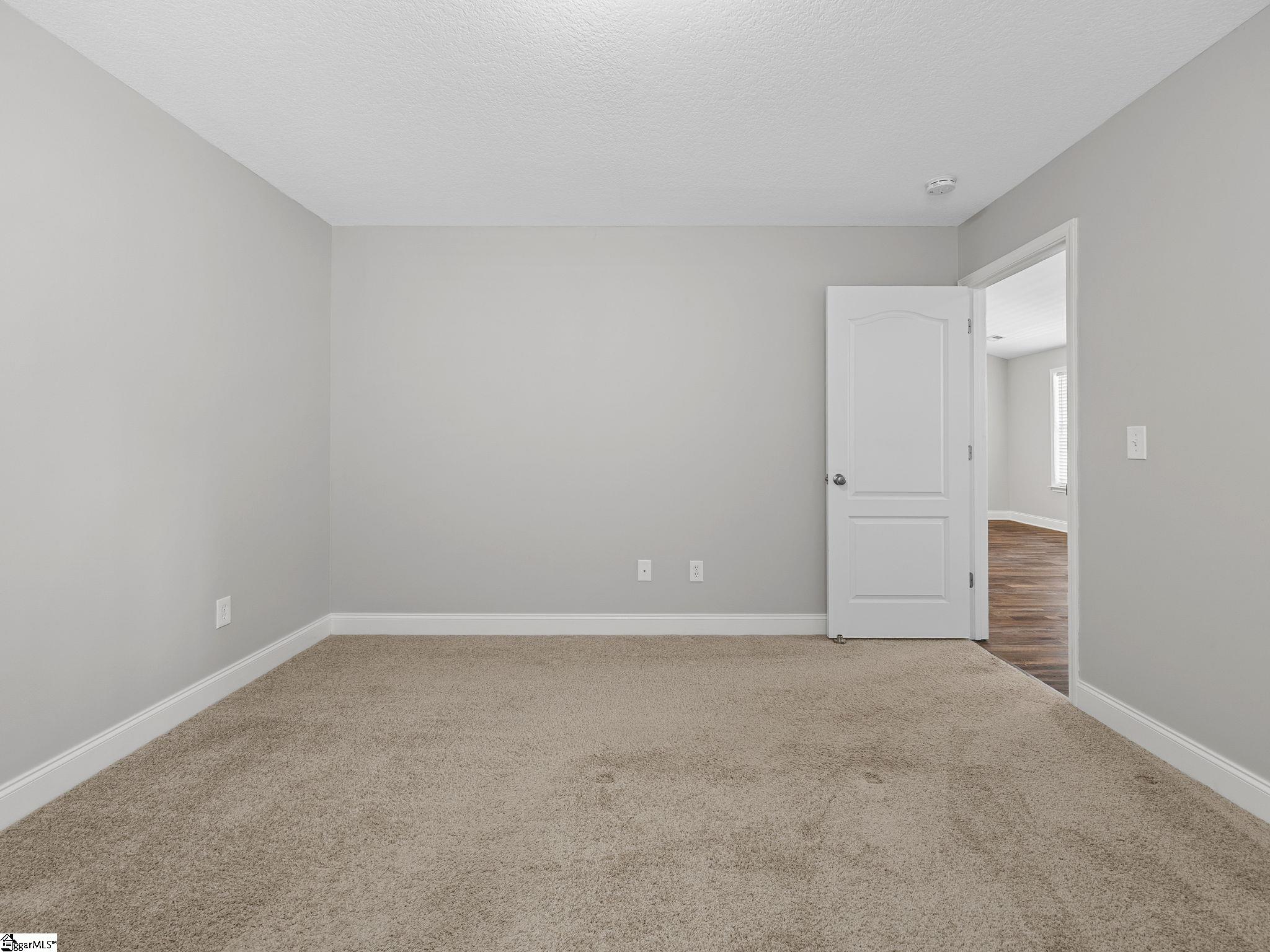 319 Kelly Farm Road Moore, SC 29369