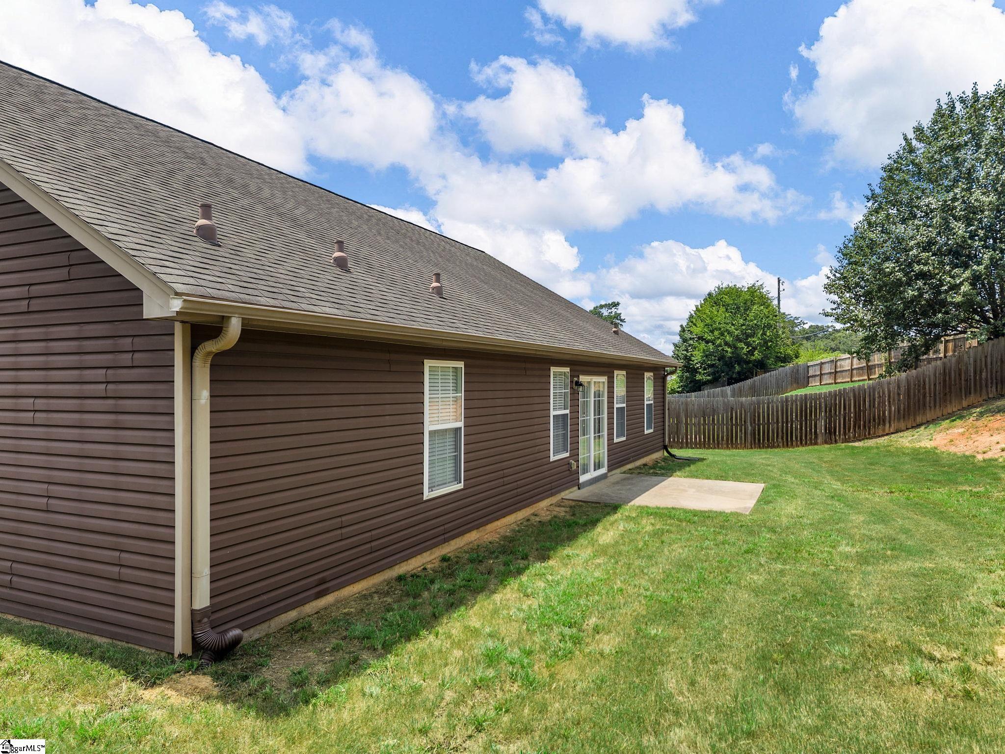 319 Kelly Farm Road Moore, SC 29369