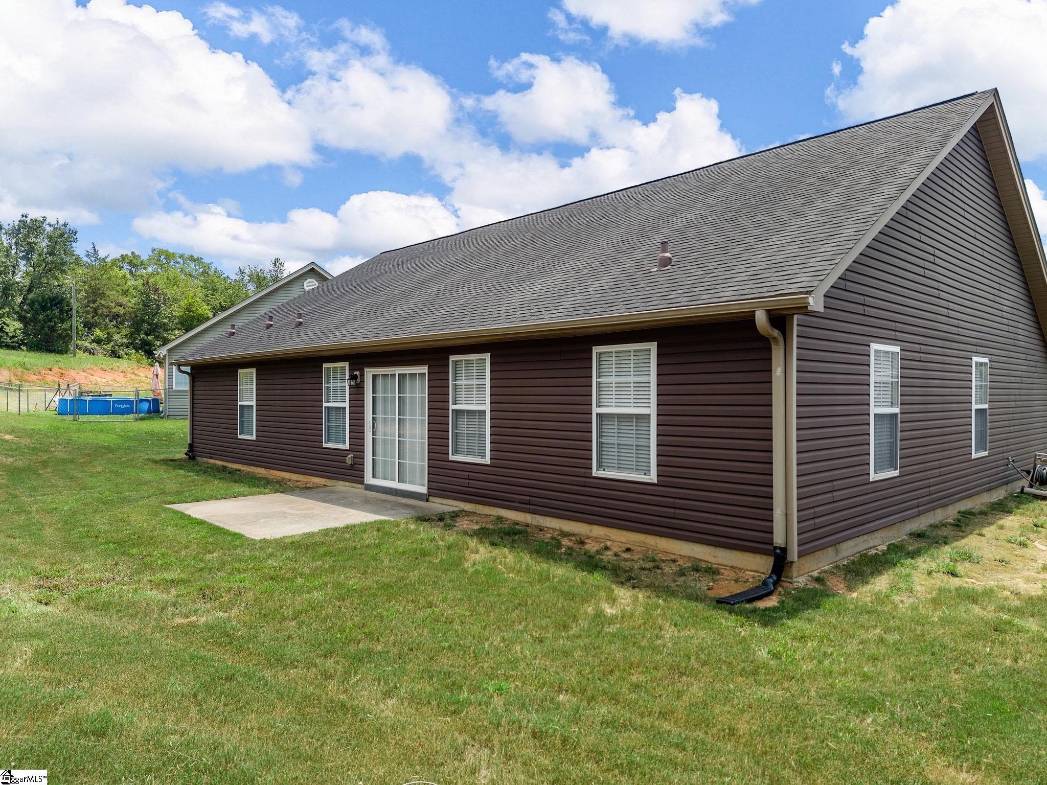 319 Kelly Farm Road Moore, SC 29369