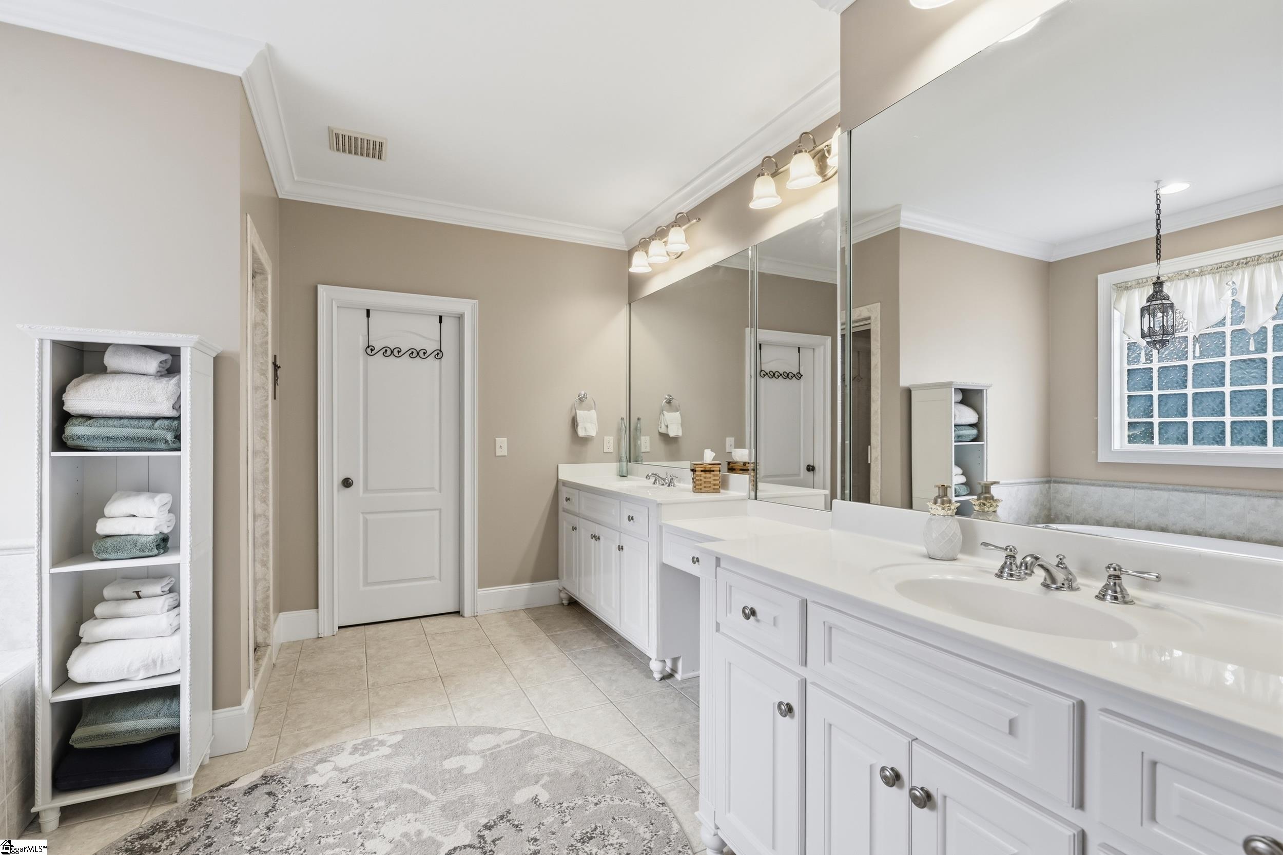 2 Stonebrook Farm Way Greenville, SC 29615