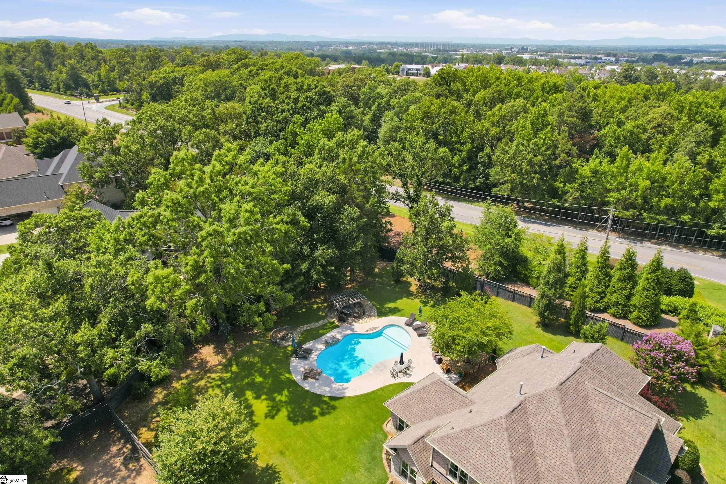 2 Stonebrook Farm Way Greenville, SC 29615