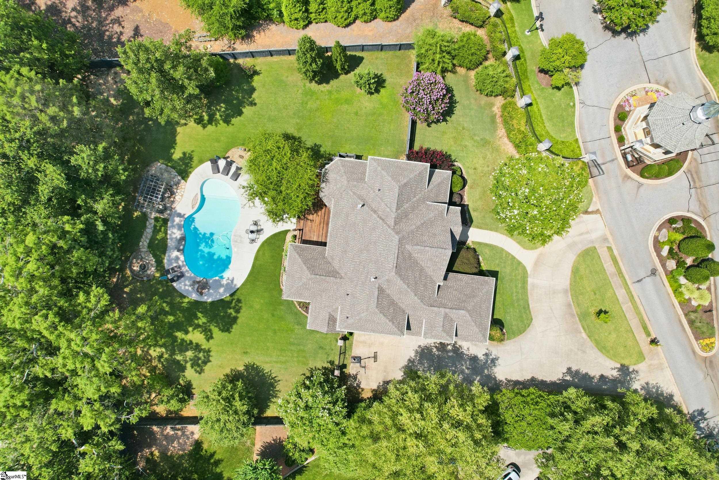 2 Stonebrook Farm Way Greenville, SC 29615