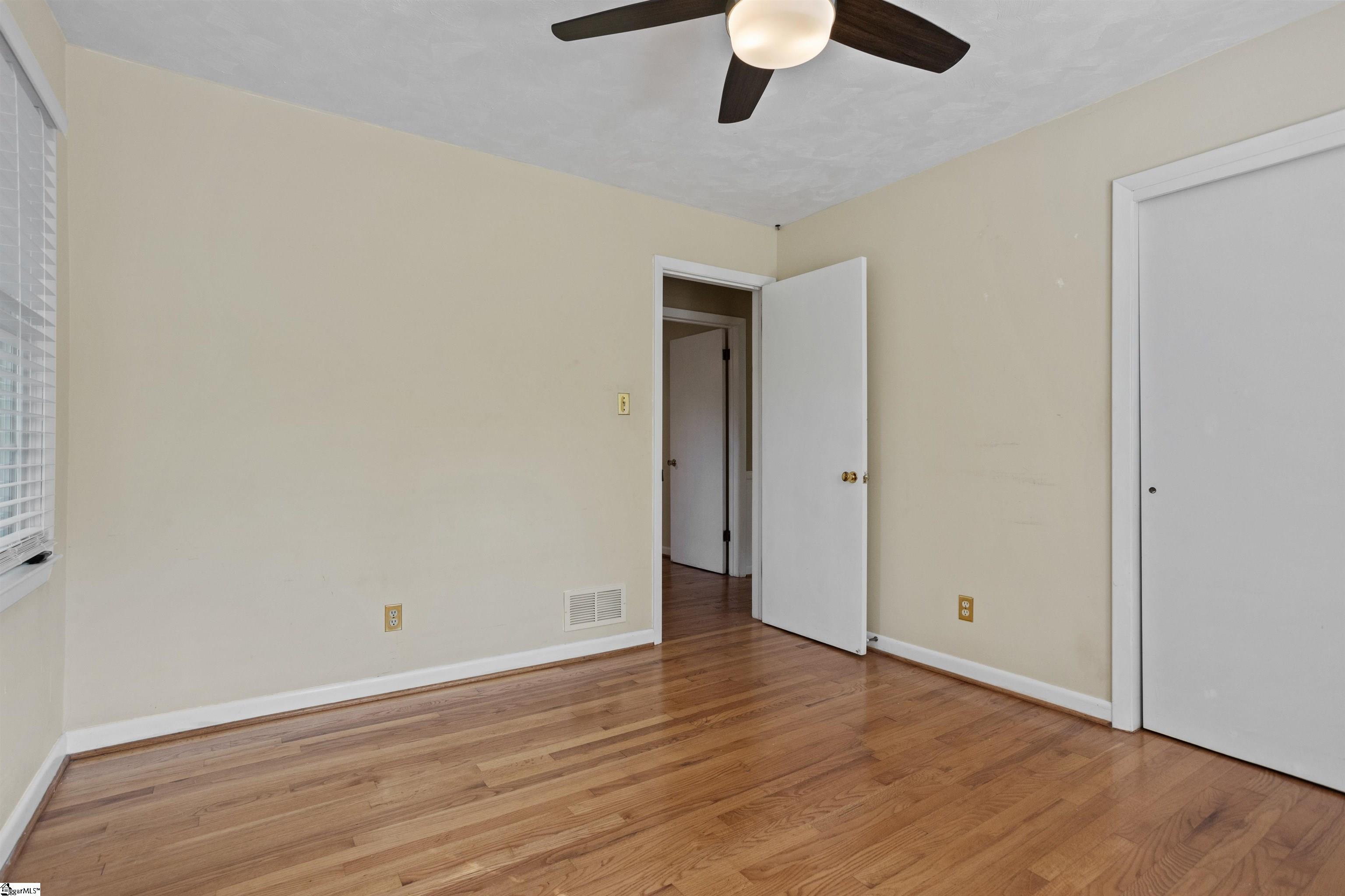 295 Fairlane Drive Spartanburg, SC 29307