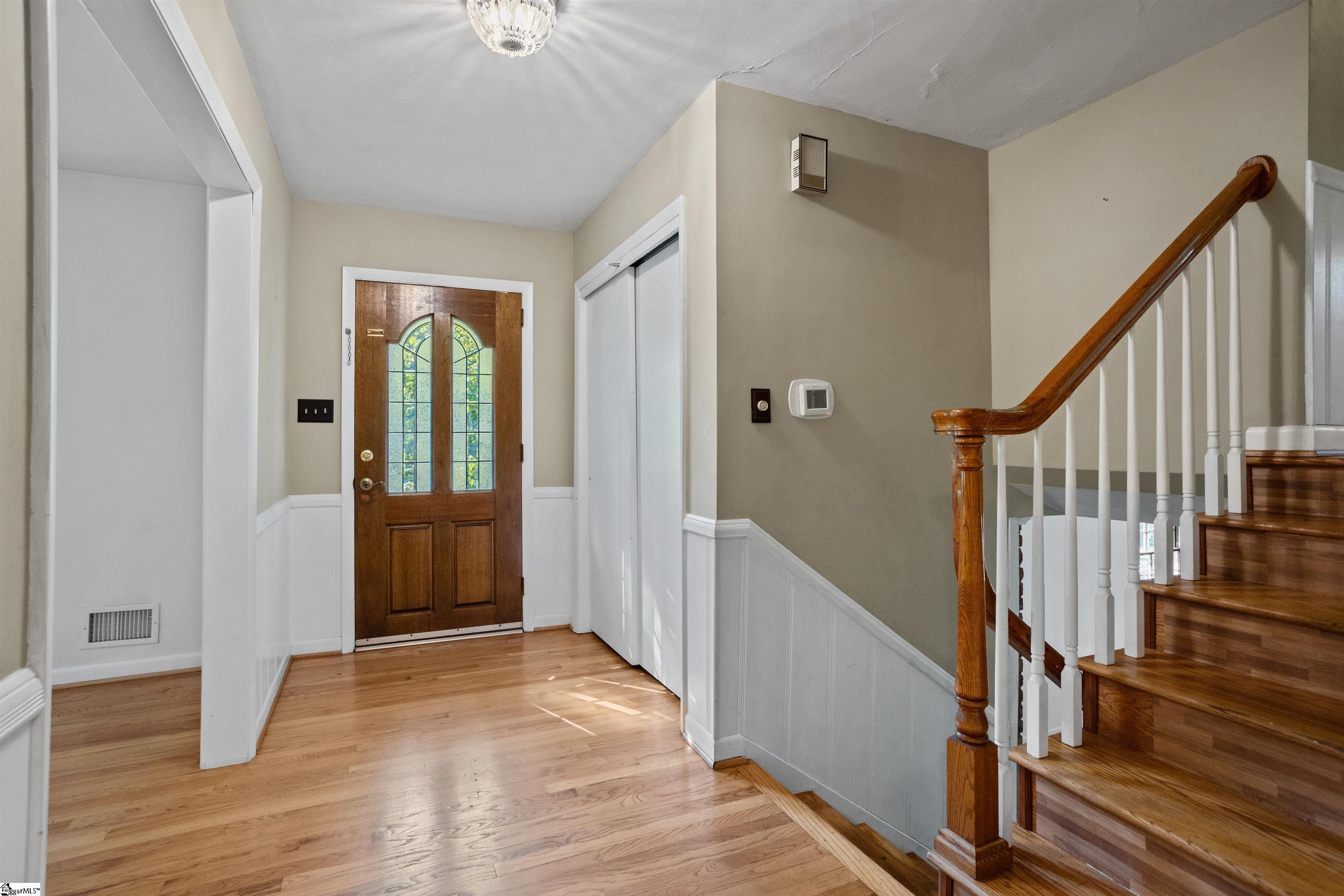 295 Fairlane Drive Spartanburg, SC 29307