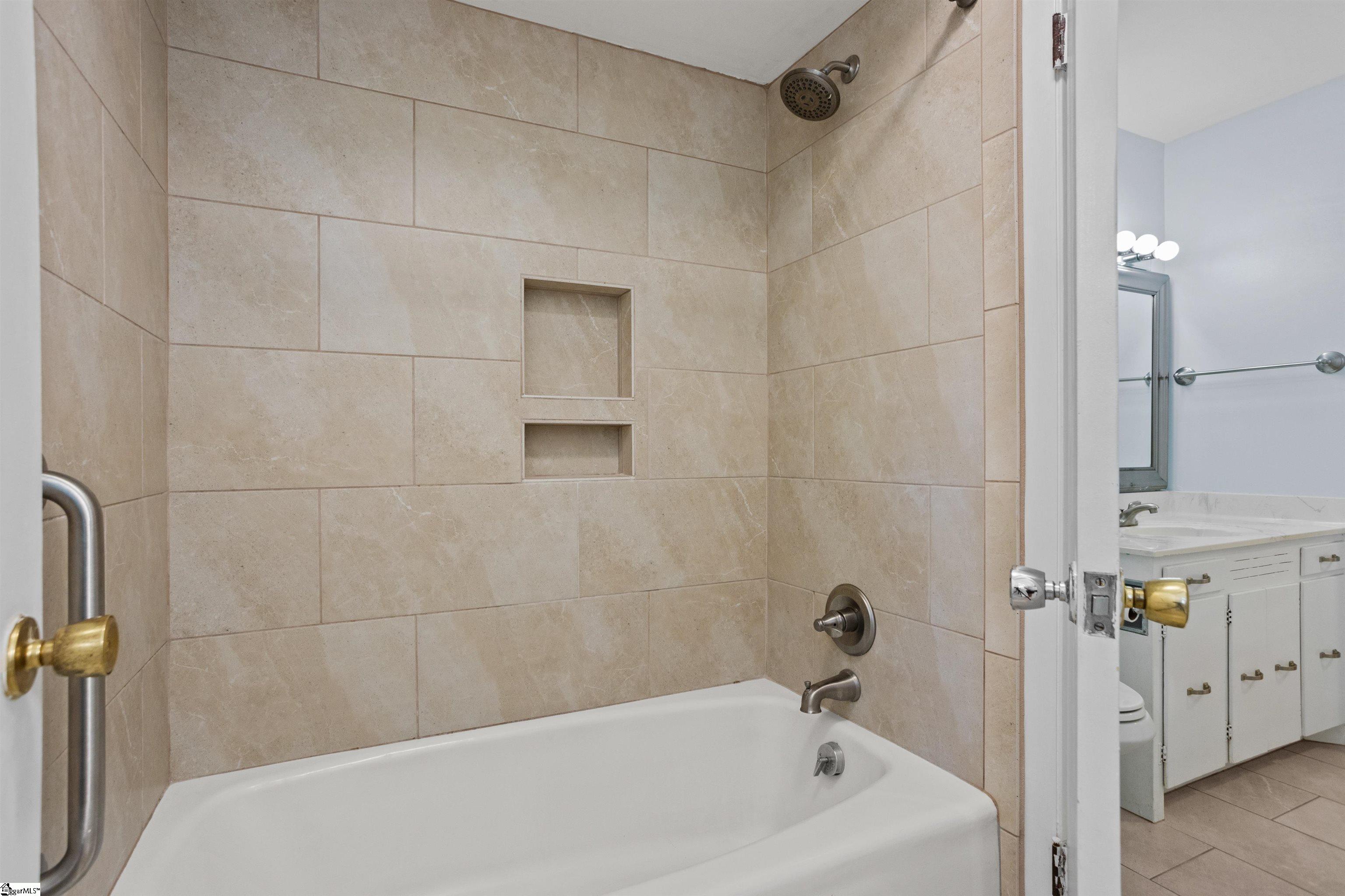 295 Fairlane Drive Spartanburg, SC 29307