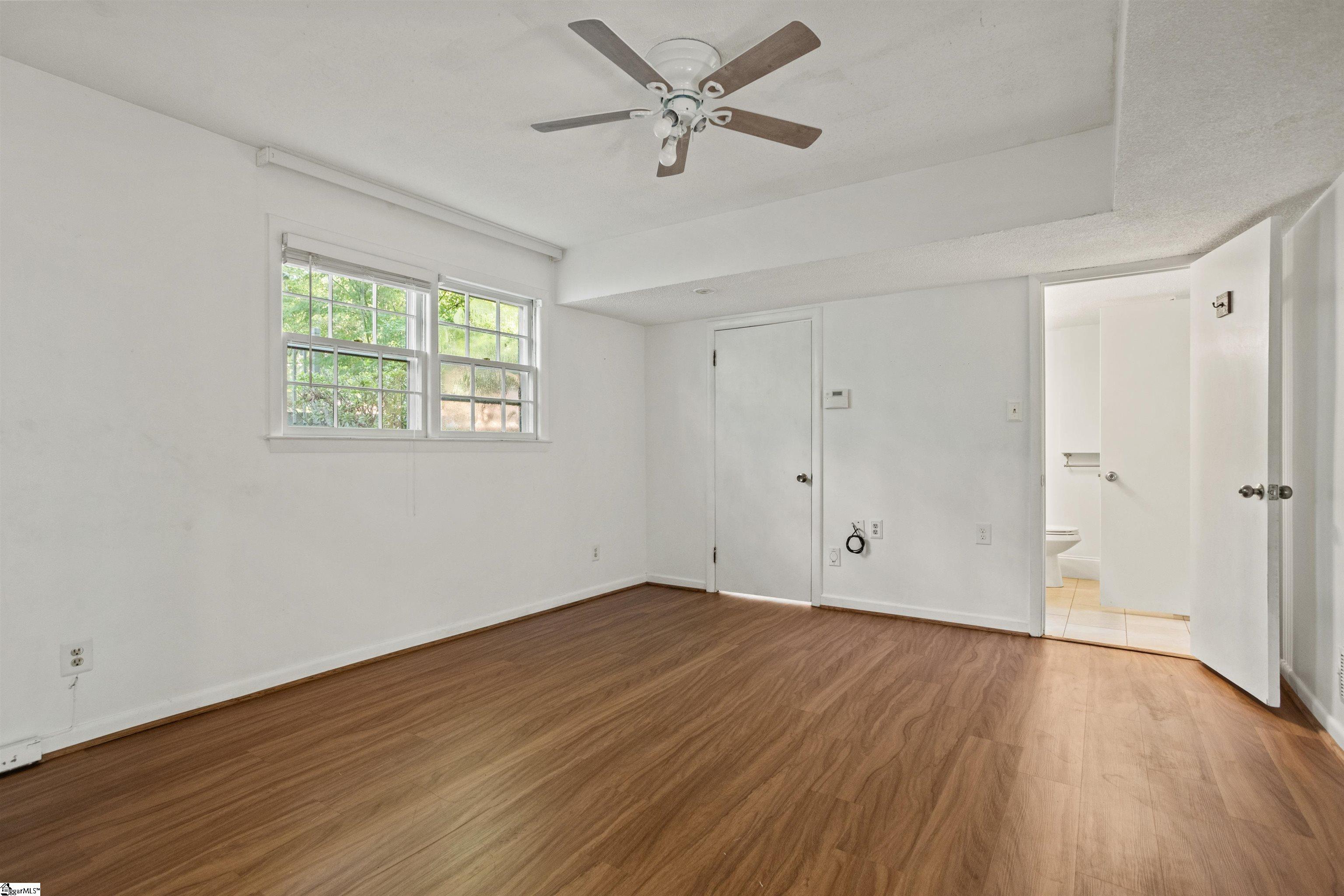 295 Fairlane Drive Spartanburg, SC 29307