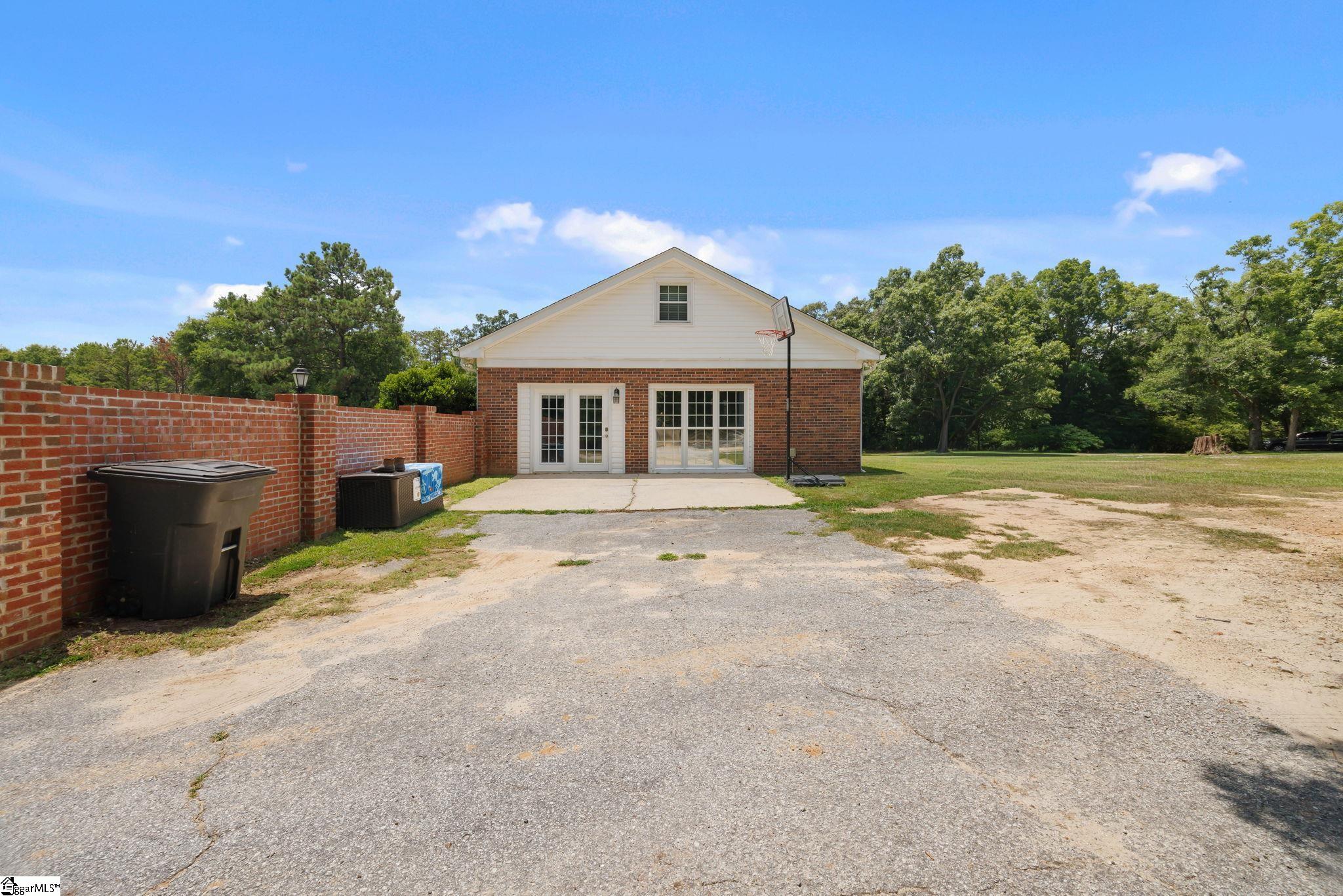 623 W Ridgway Drive Honea Path, SC 29654