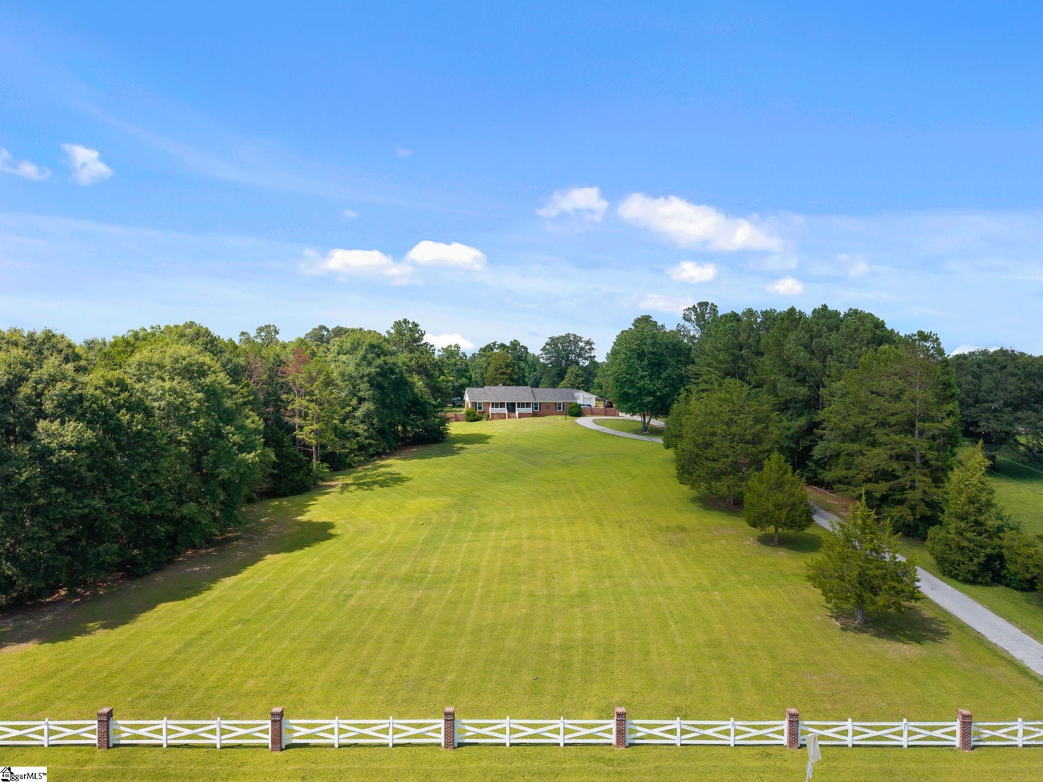 623 W Ridgway Drive Honea Path, SC 29654