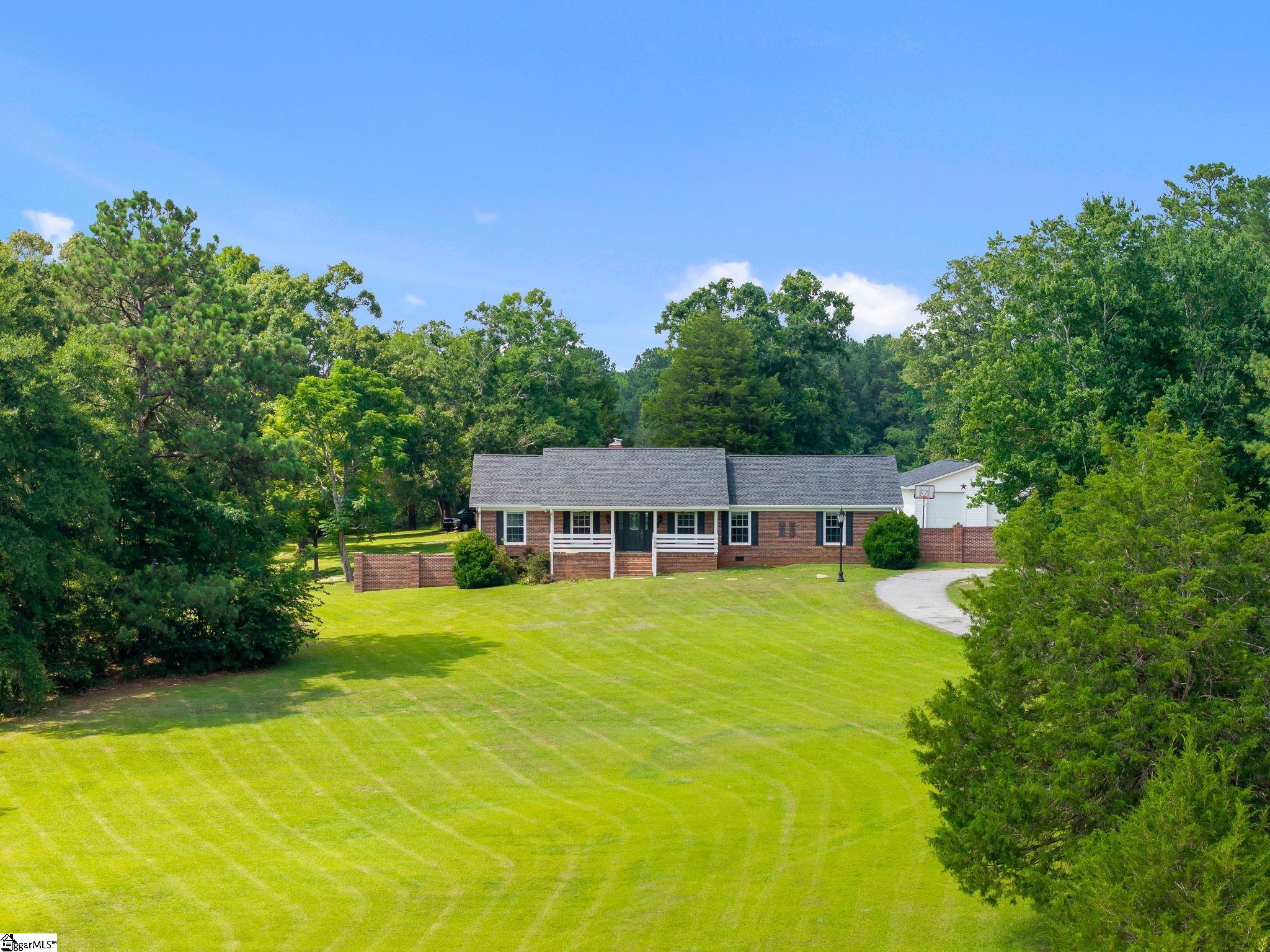 623 W Ridgway Drive Honea Path, SC 29654