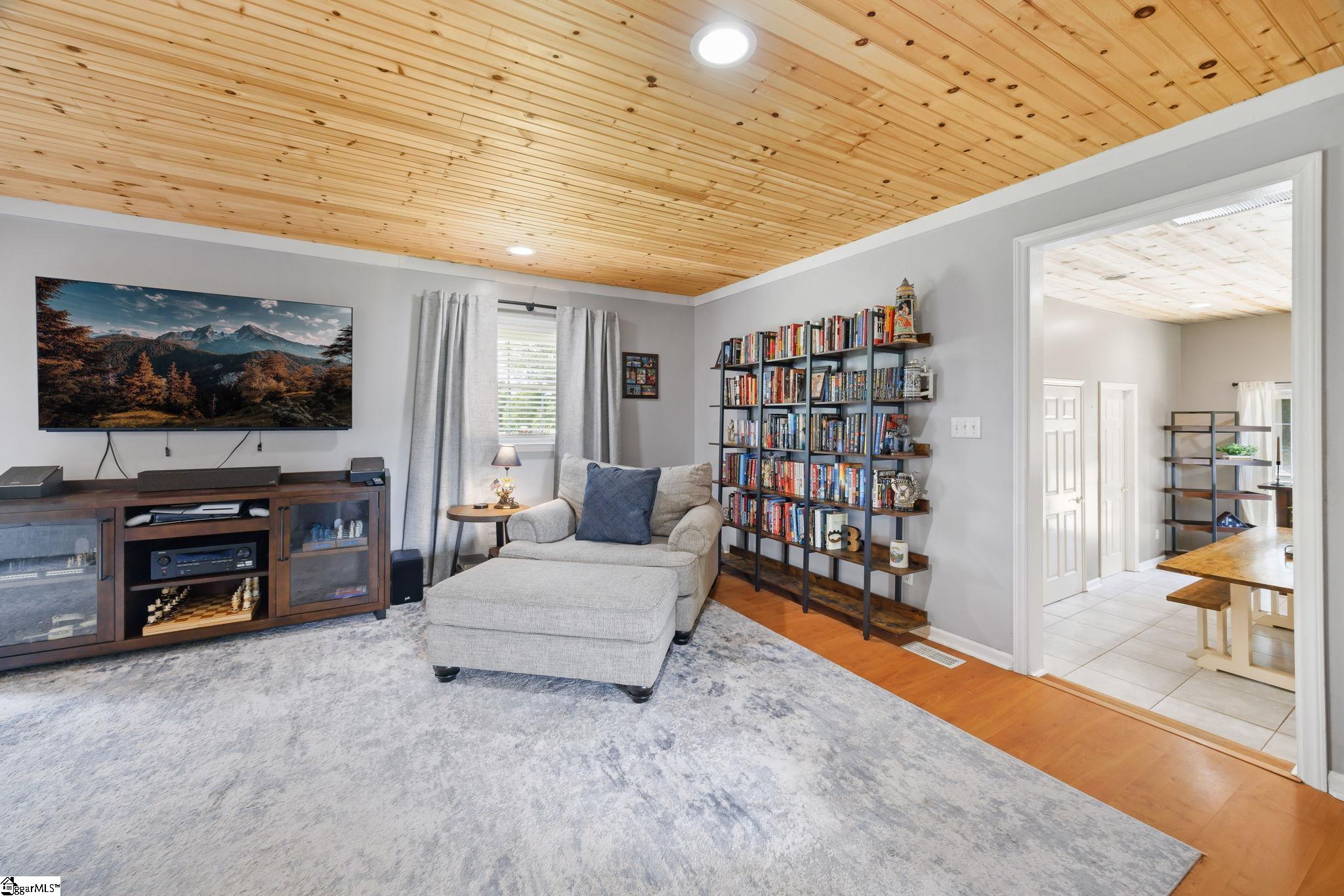 623 W Ridgway Drive Honea Path, SC 29654