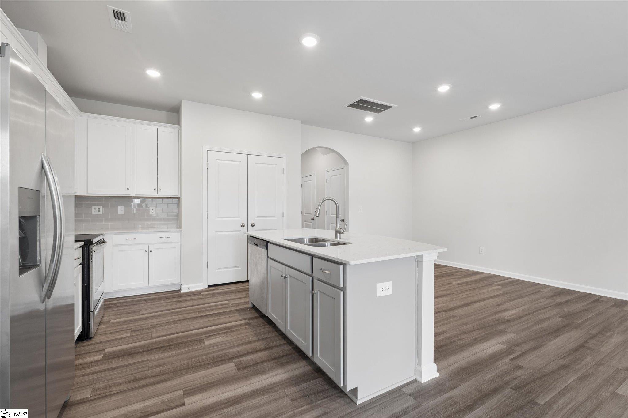 303 E Compass Way Easley, SC 29640