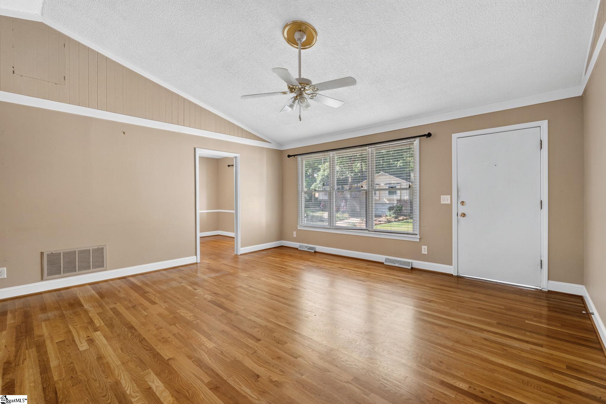 210 Saratoga Drive Greer, SC 29650