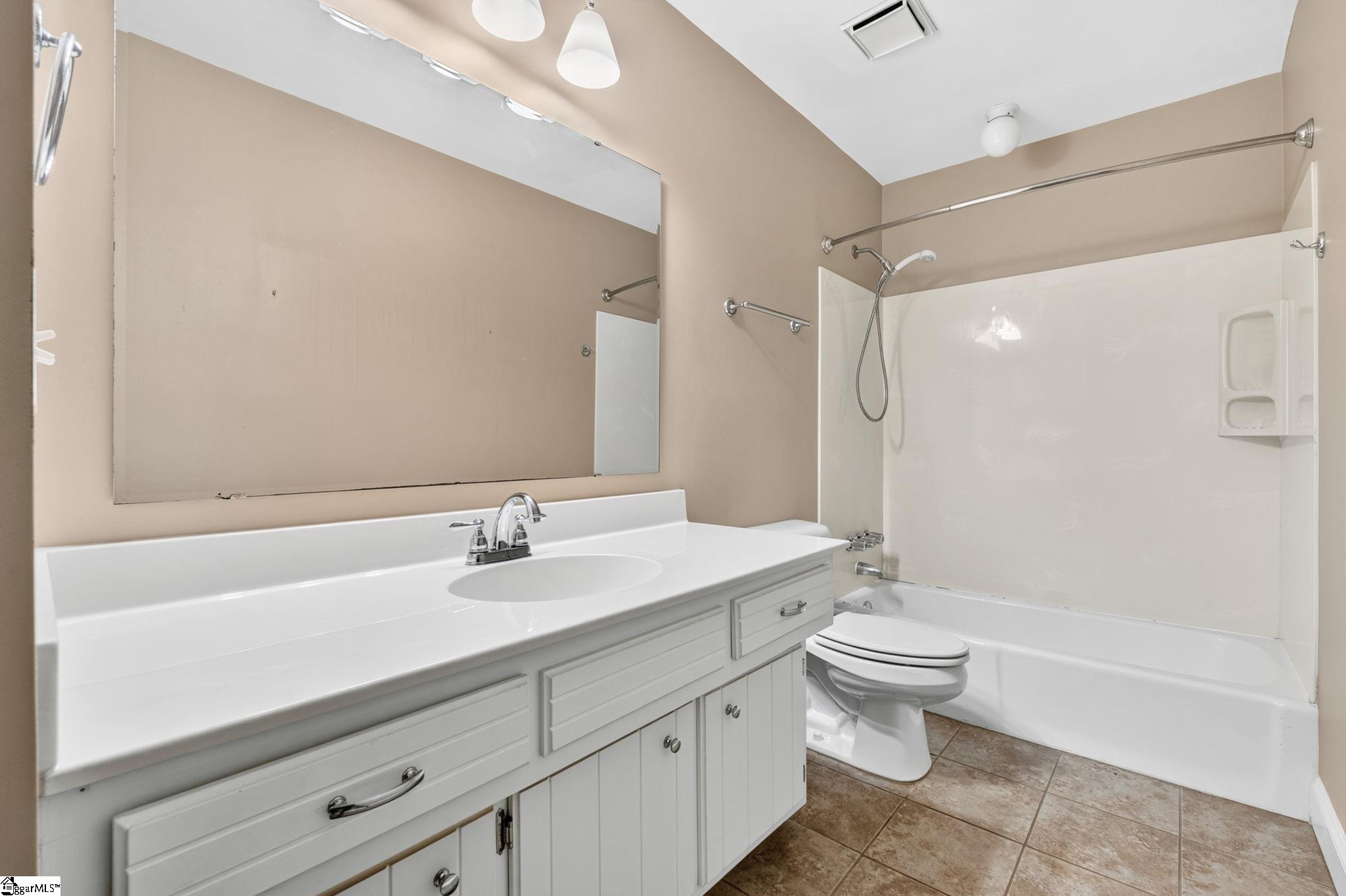 210 Saratoga Drive Greer, SC 29650