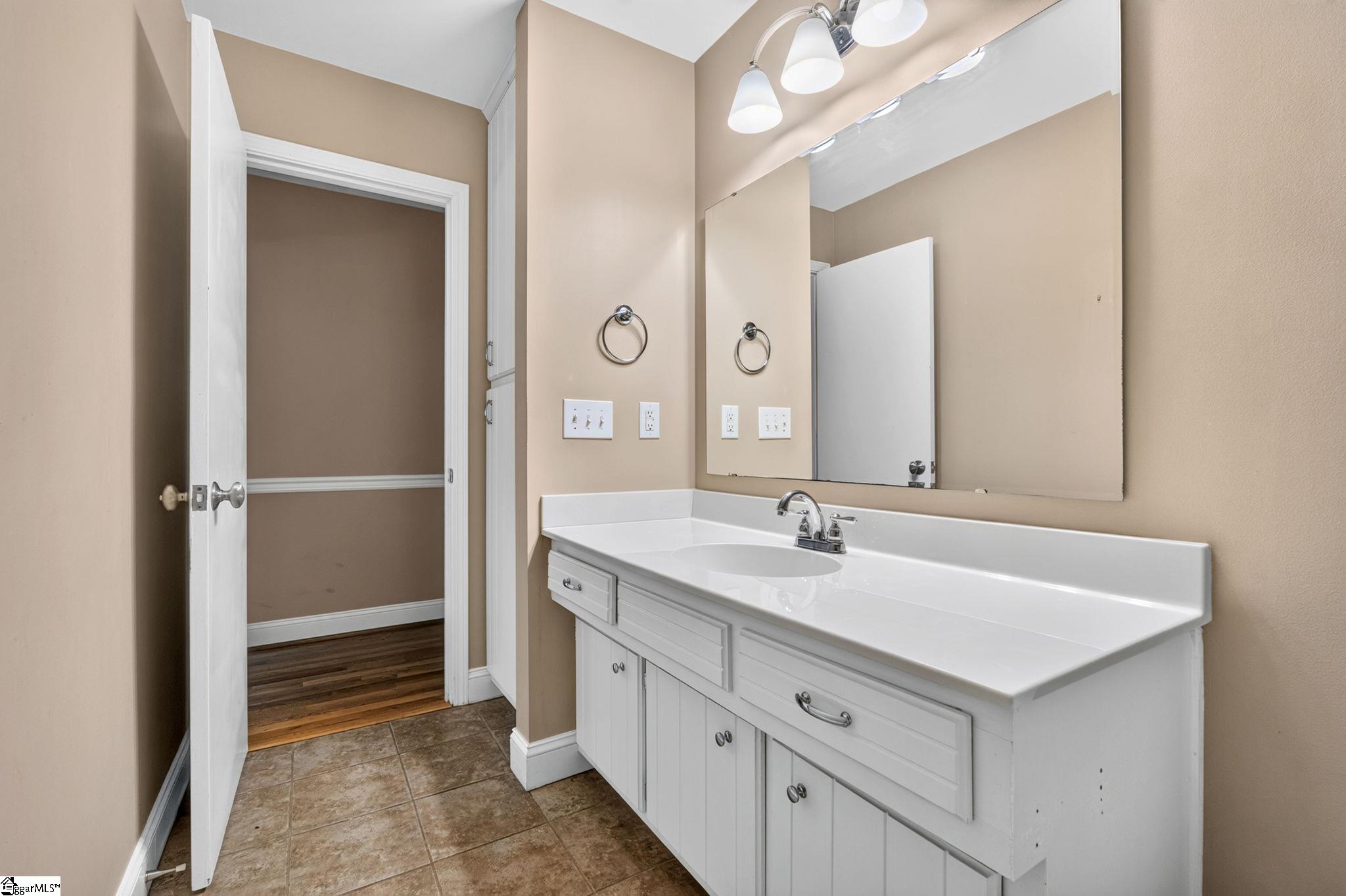 210 Saratoga Drive Greer, SC 29650
