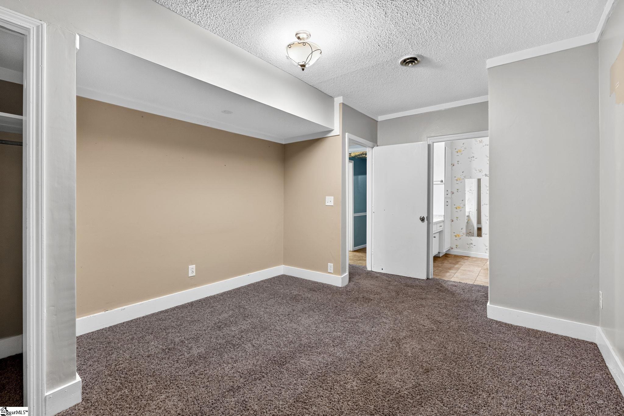 210 Saratoga Drive Greer, SC 29650