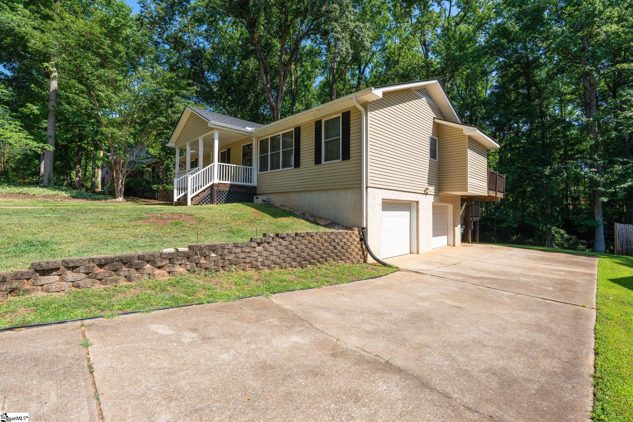 210 Saratoga Drive Greer, SC 29650