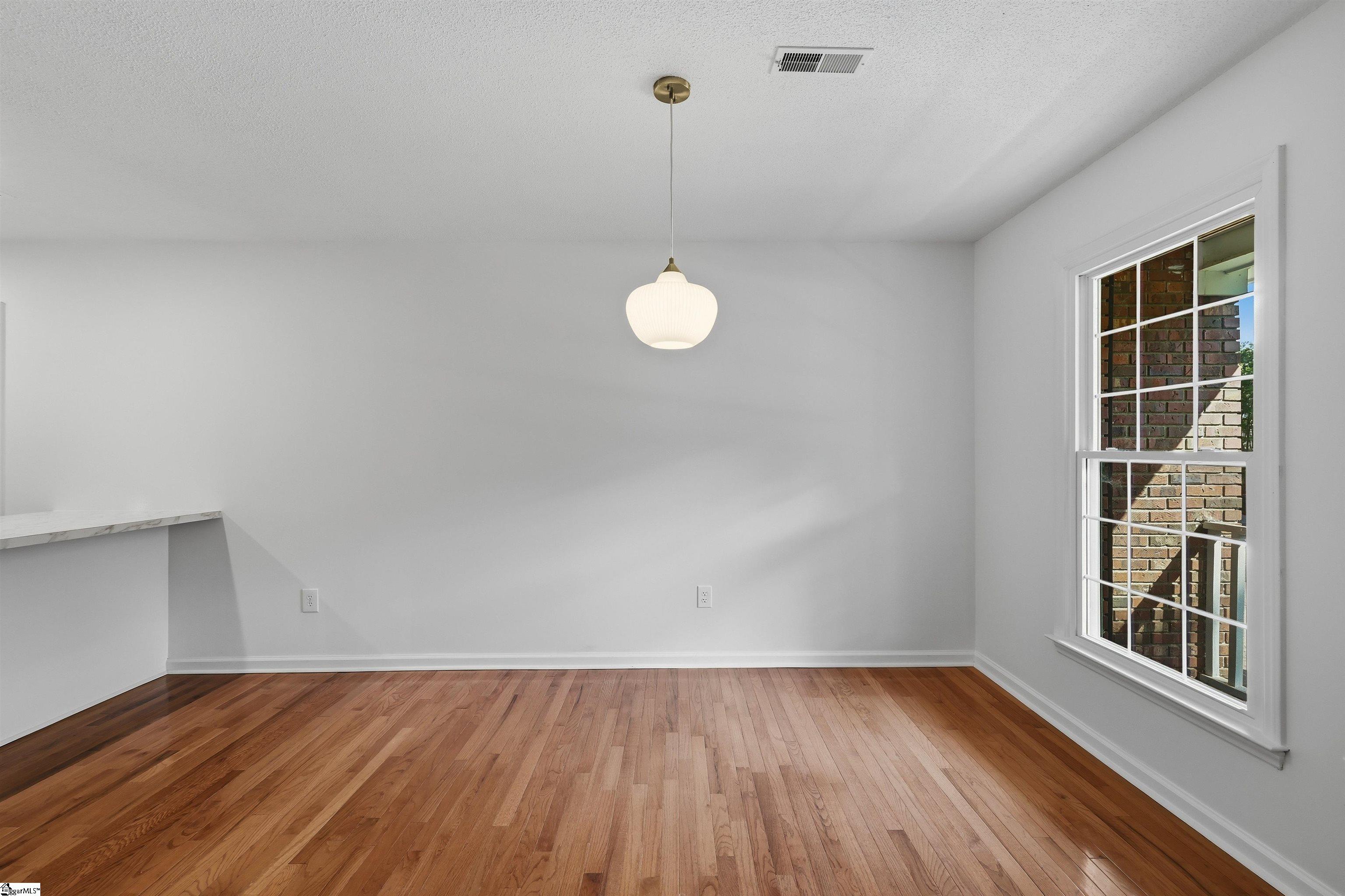 423 Indian Trail Taylors, SC 29687