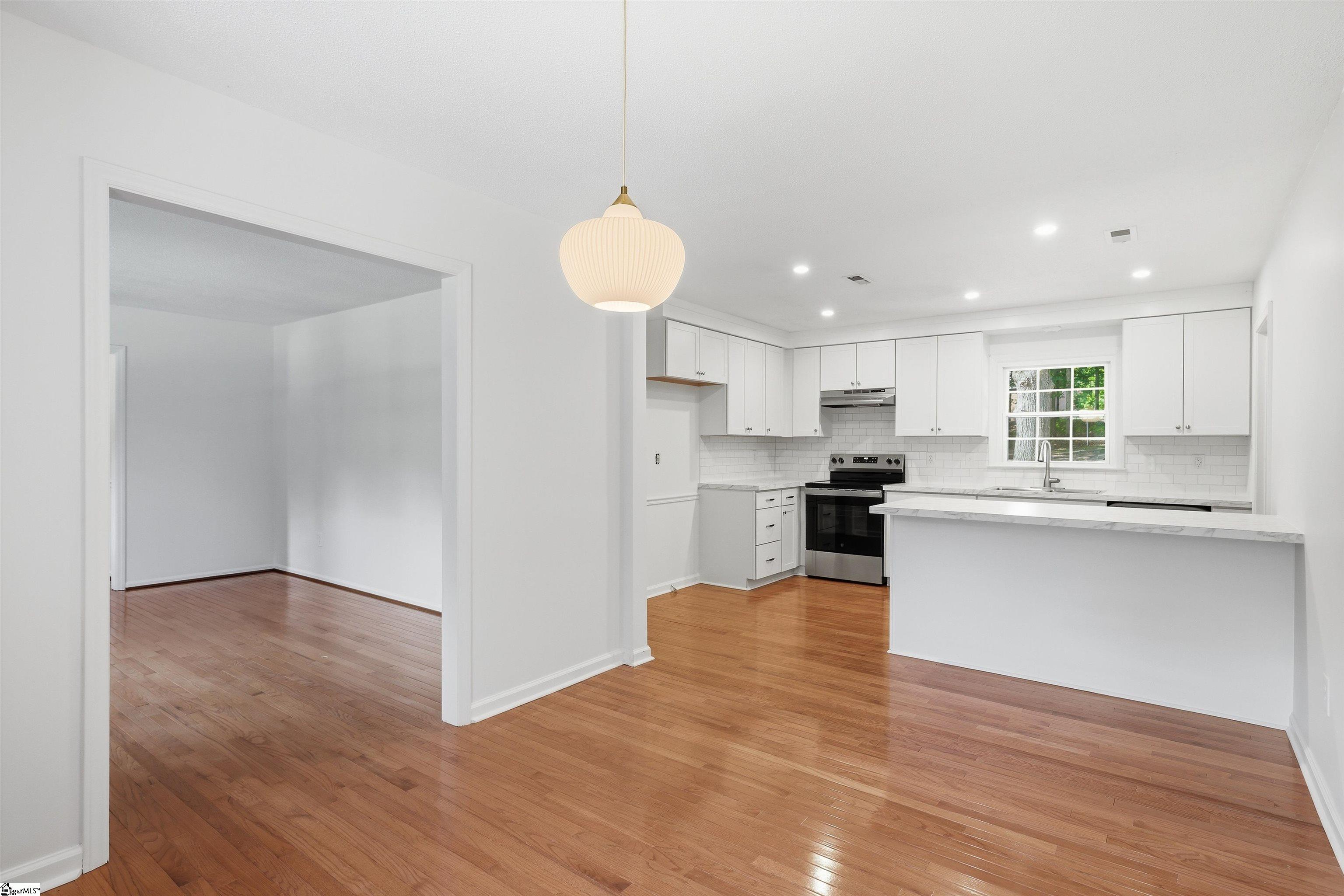 423 Indian Trail Taylors, SC 29687