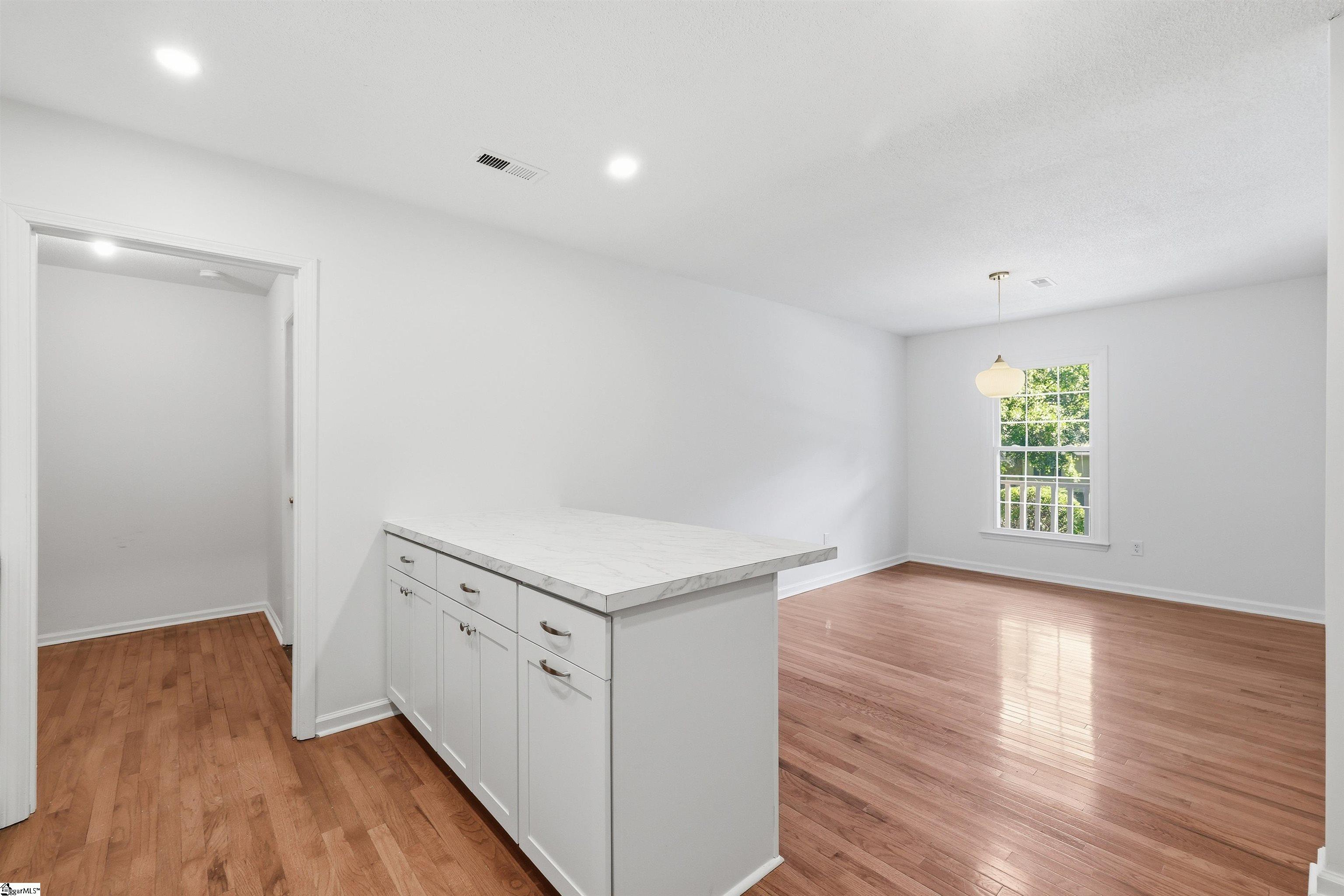423 Indian Trail Taylors, SC 29687