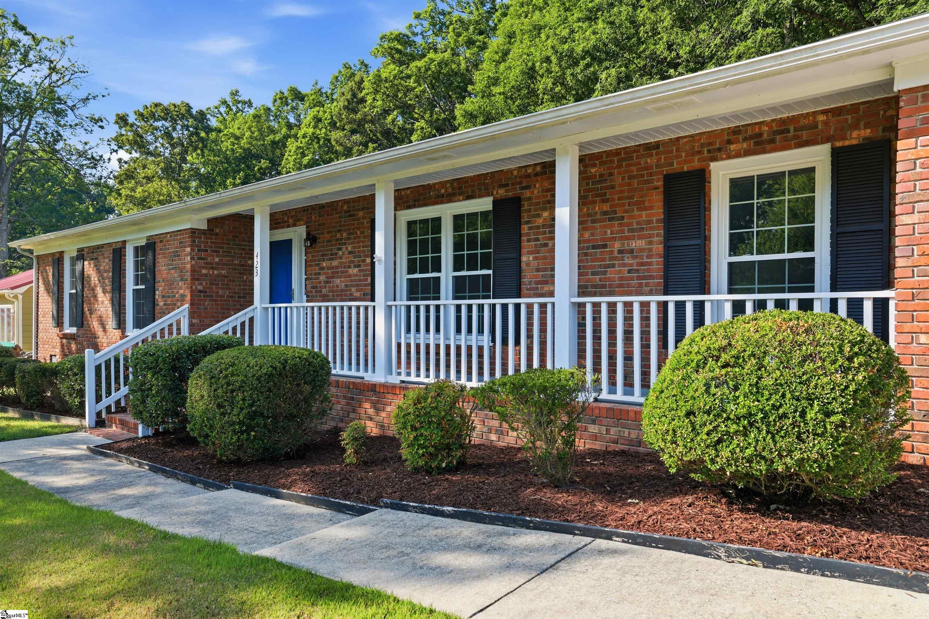 423 Indian Trail Taylors, SC 29687