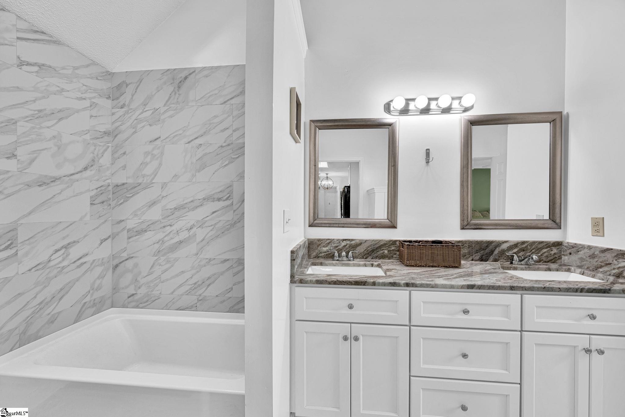 301 Mountain View Court Greenville, SC 29611