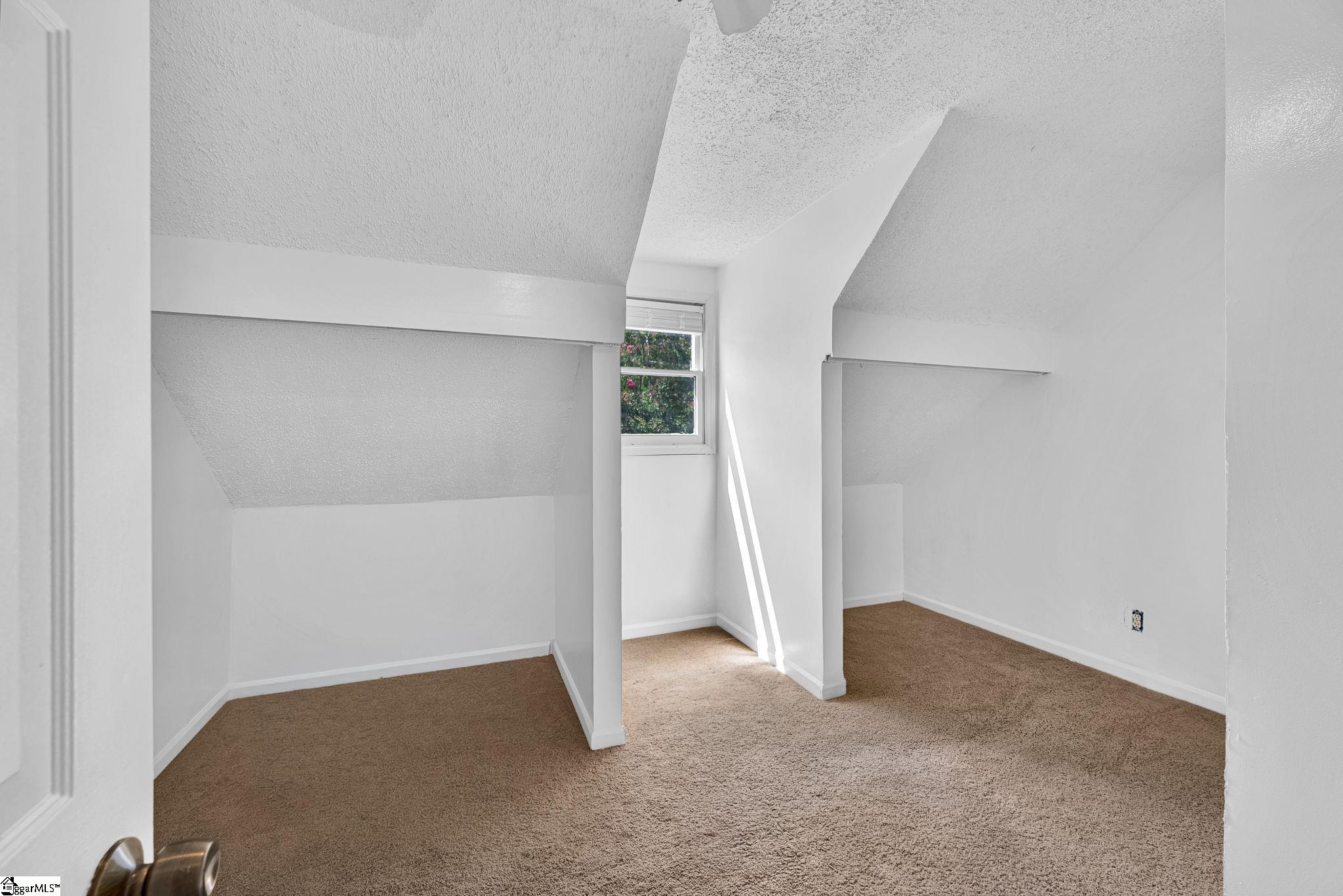 301 Mountain View Court Greenville, SC 29611