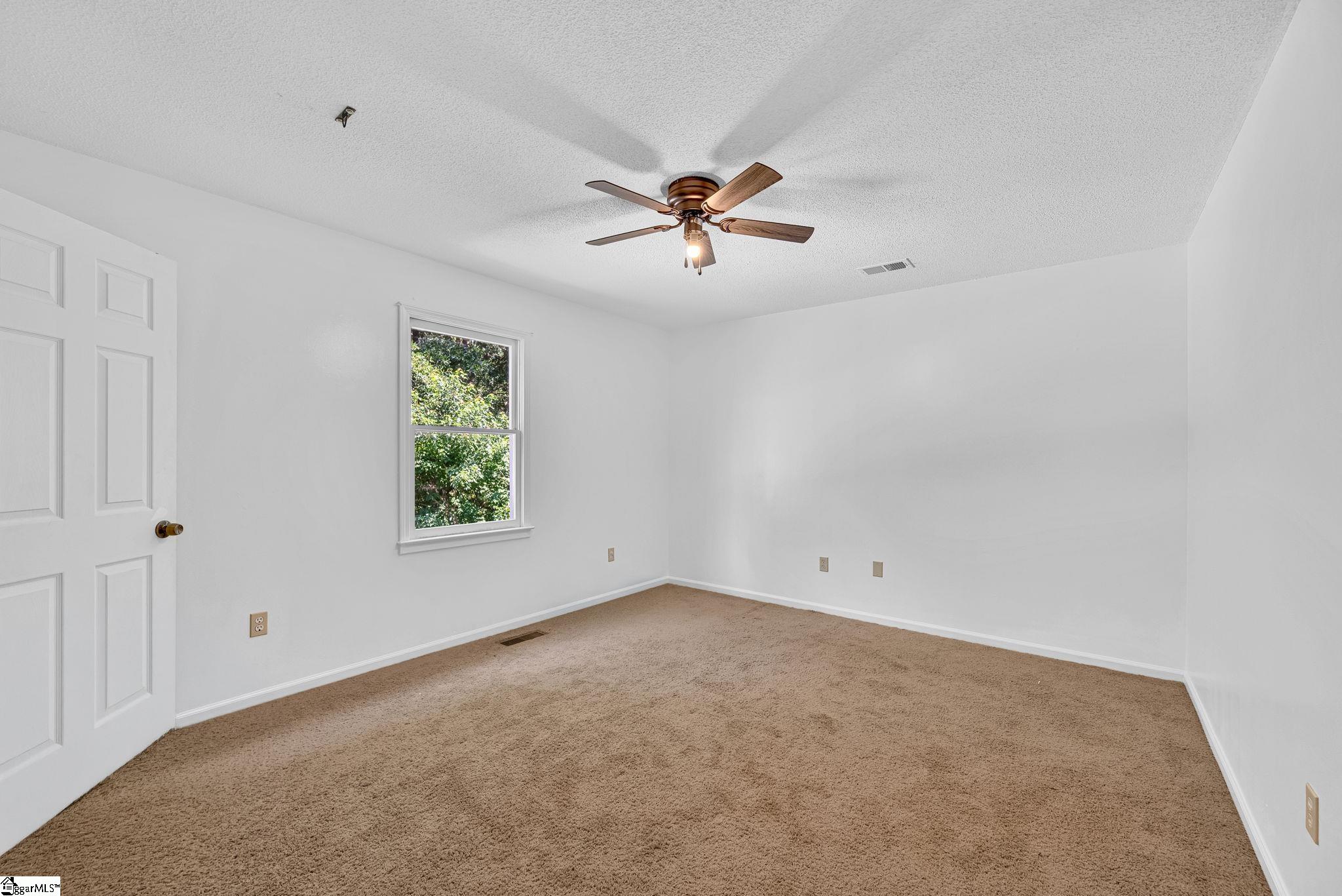 301 Mountain View Court Greenville, SC 29611