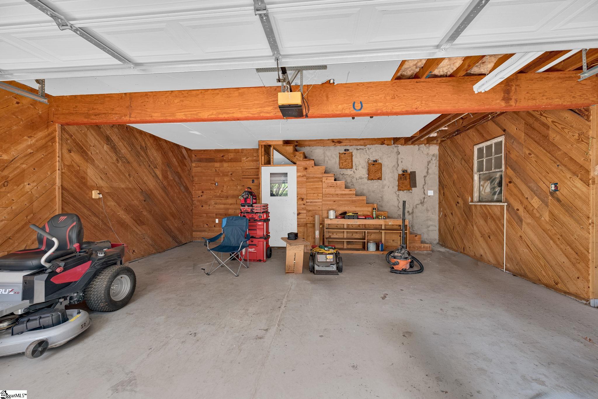 301 Mountain View Court Greenville, SC 29611